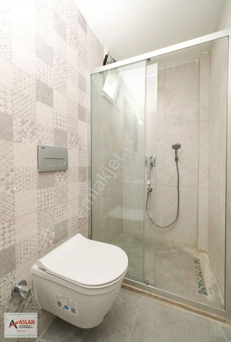 Çengelköy Hasbahçe Evlerinde Bahçeli 3+1/200 M2 Bahçe Katı - Görsel 19