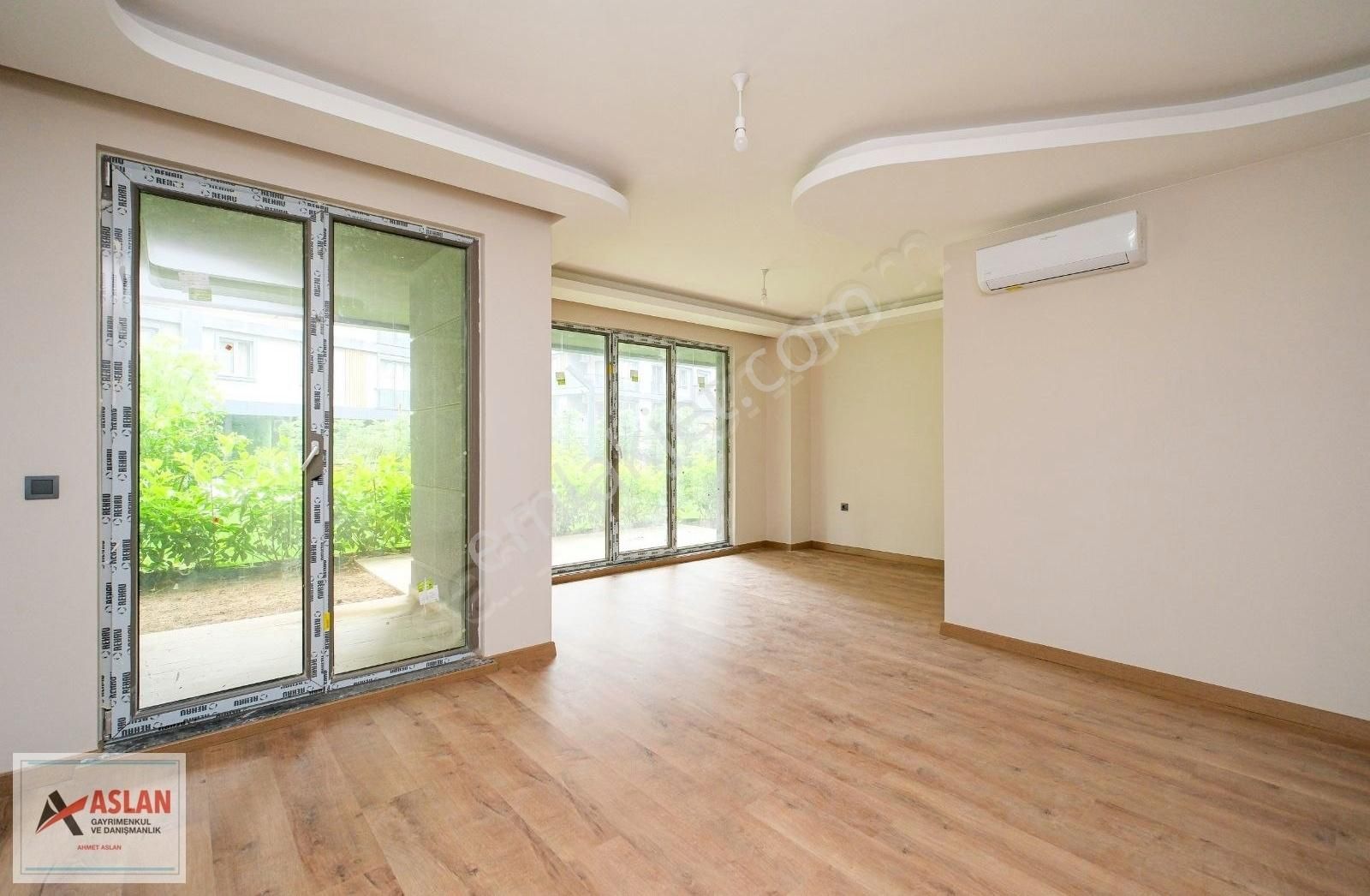 Çengelköy Hasbahçe Evlerinde Bahçeli 3+1/200 M2 Bahçe Katı - Görsel 17
