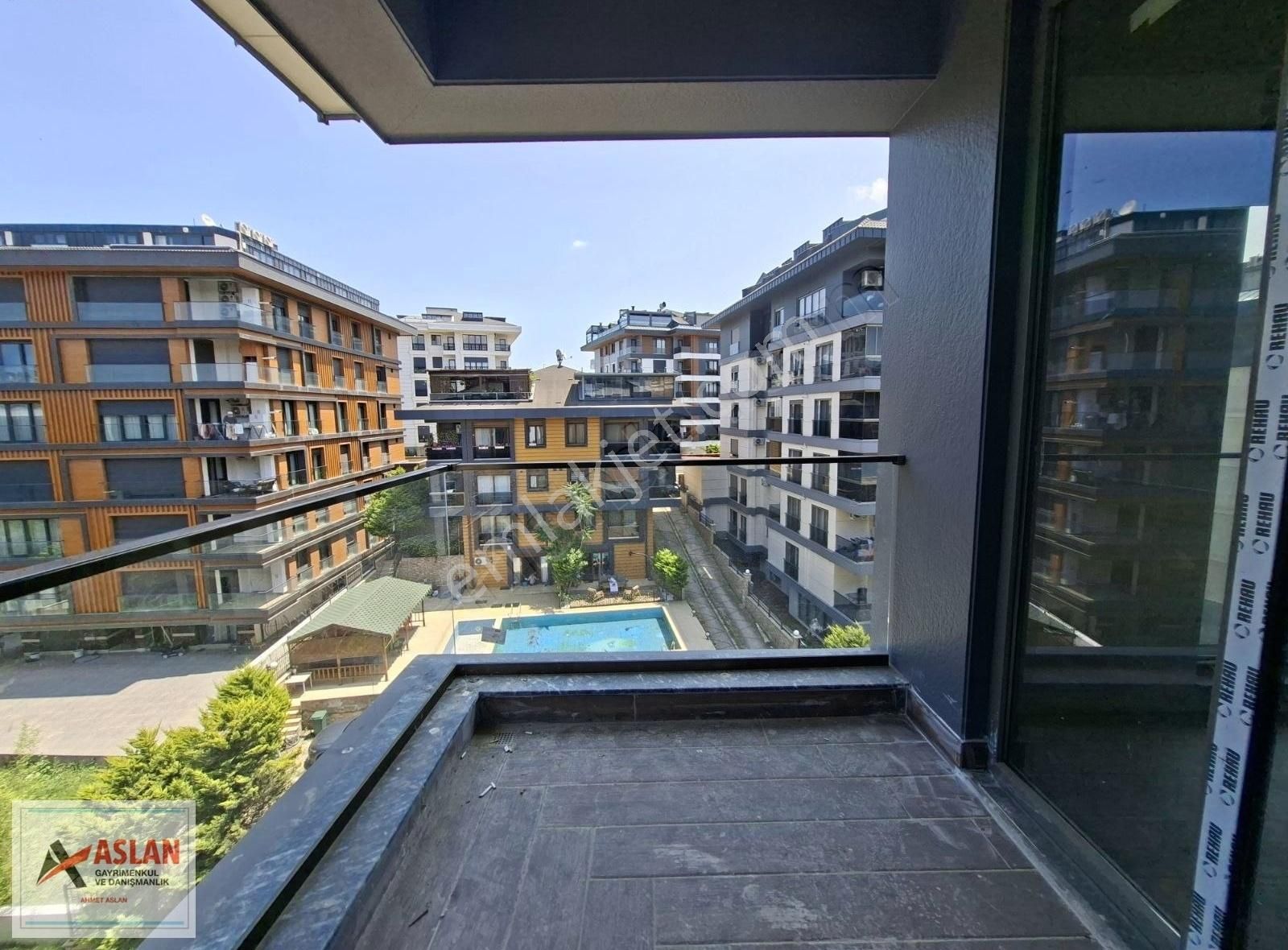 Çengelköy Nefes Sitesinde 2+1/125 M2 Çatı Dubleks