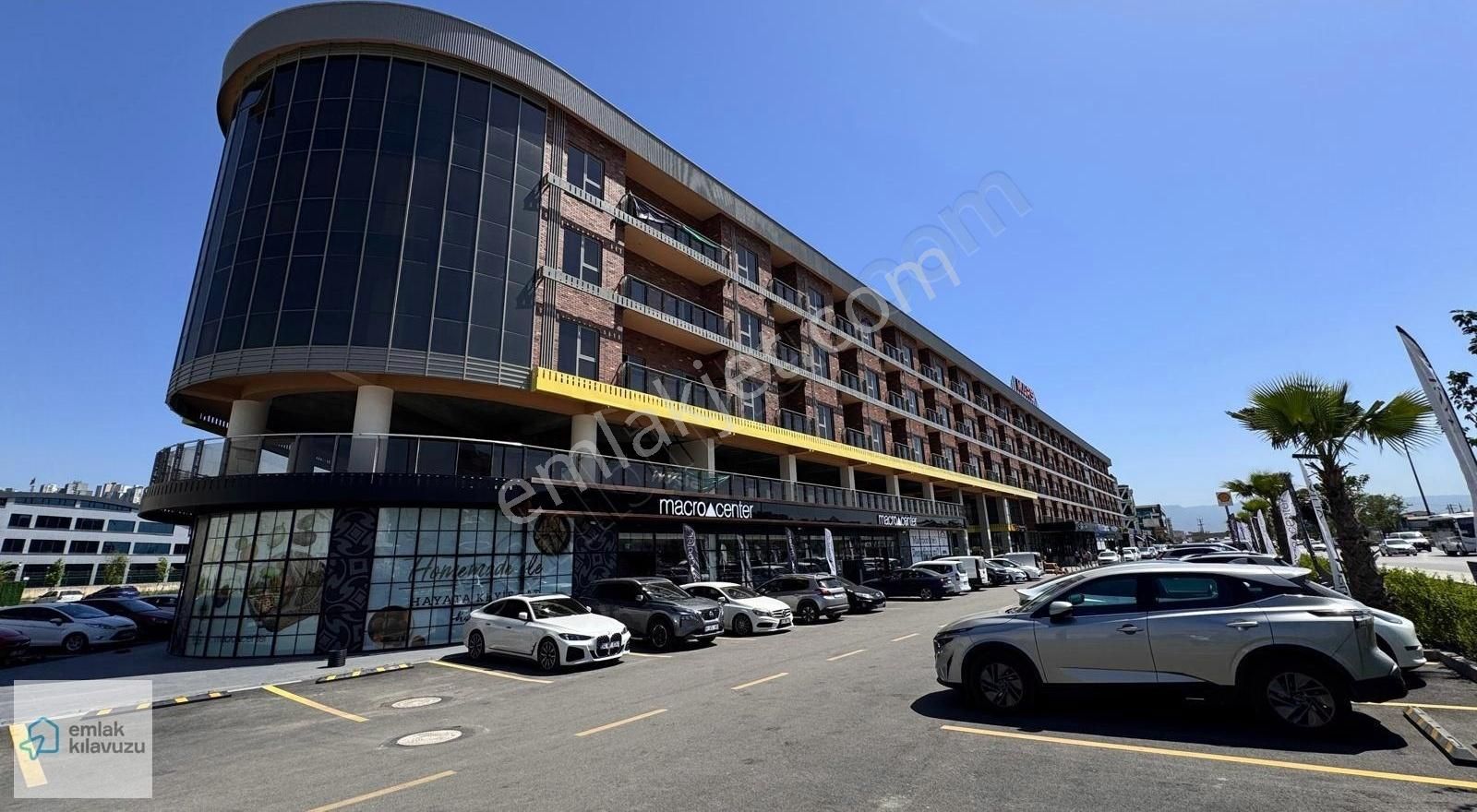 Mars Projesi Ön Cephede Satılık Ara Kat İçi Yapılı 60 M2 Ofis