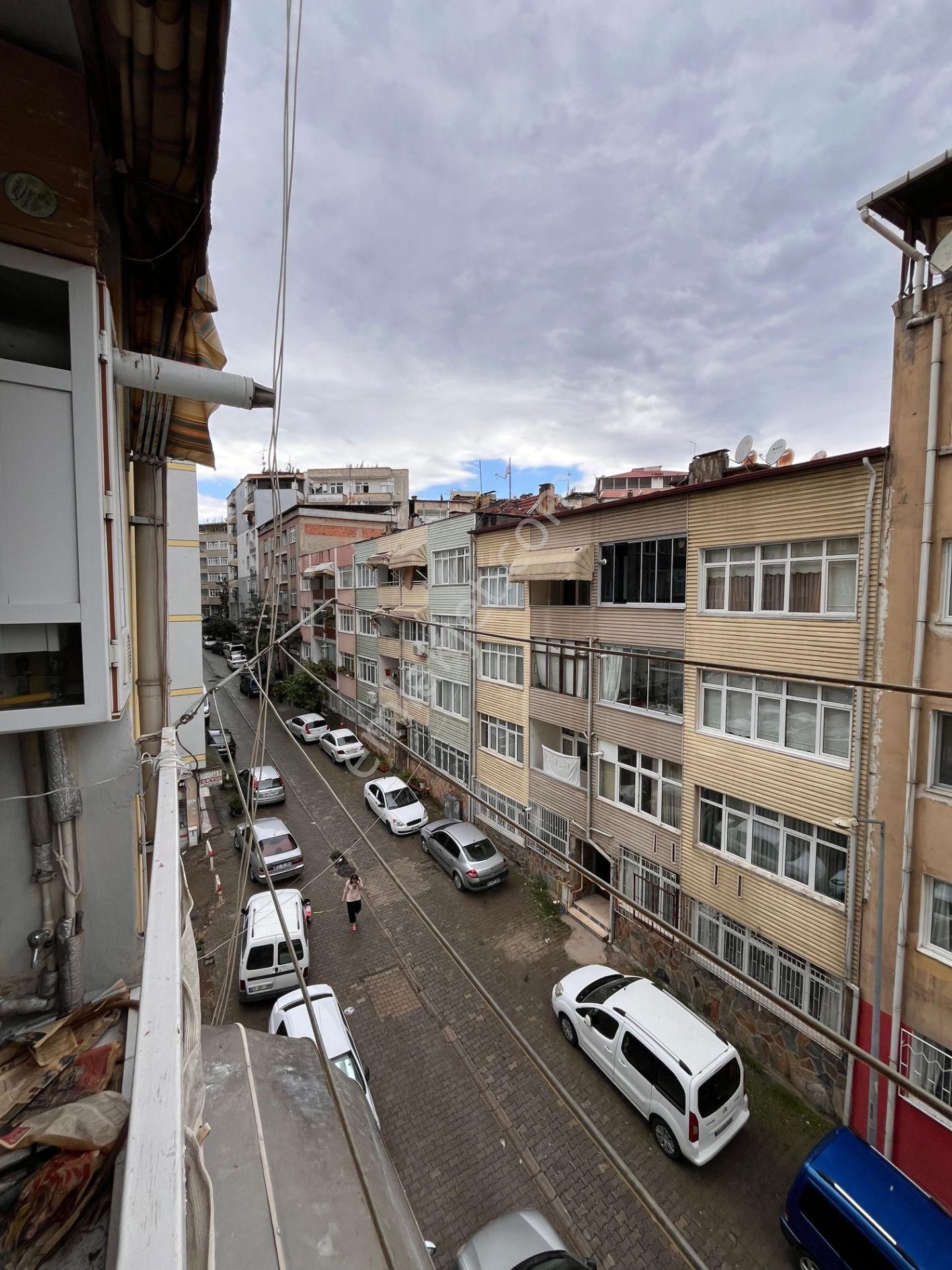 Hisardan Modenr Pazarında Arsa Tapulu 2+1 Satılık Daire