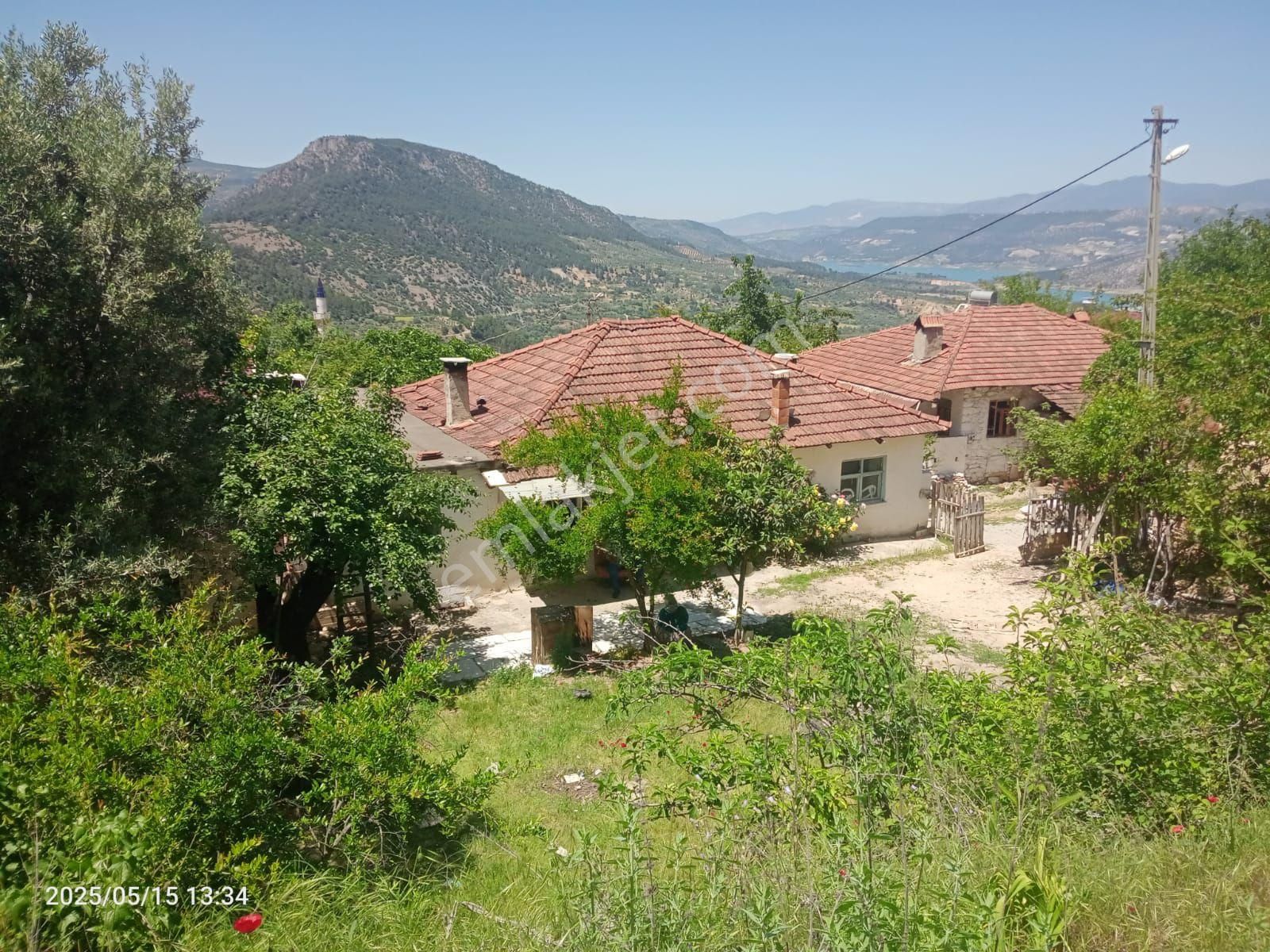 Doğru Emlak'tan Satılık Müstakıl Köy Evı - Görsel 2