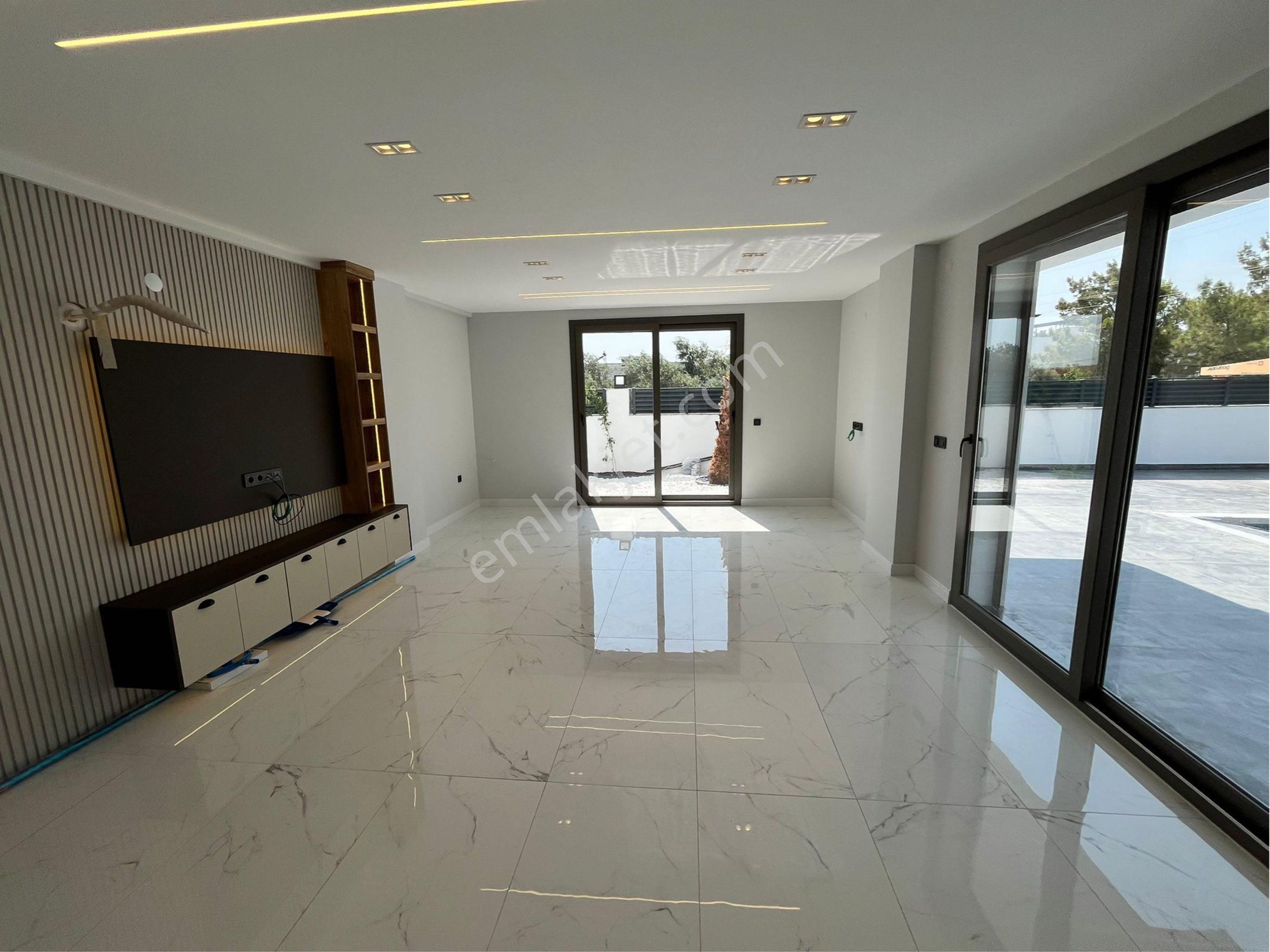 Doğa İçinde Denize 300 Metre Tam Müstakil Villa - Görsel 25