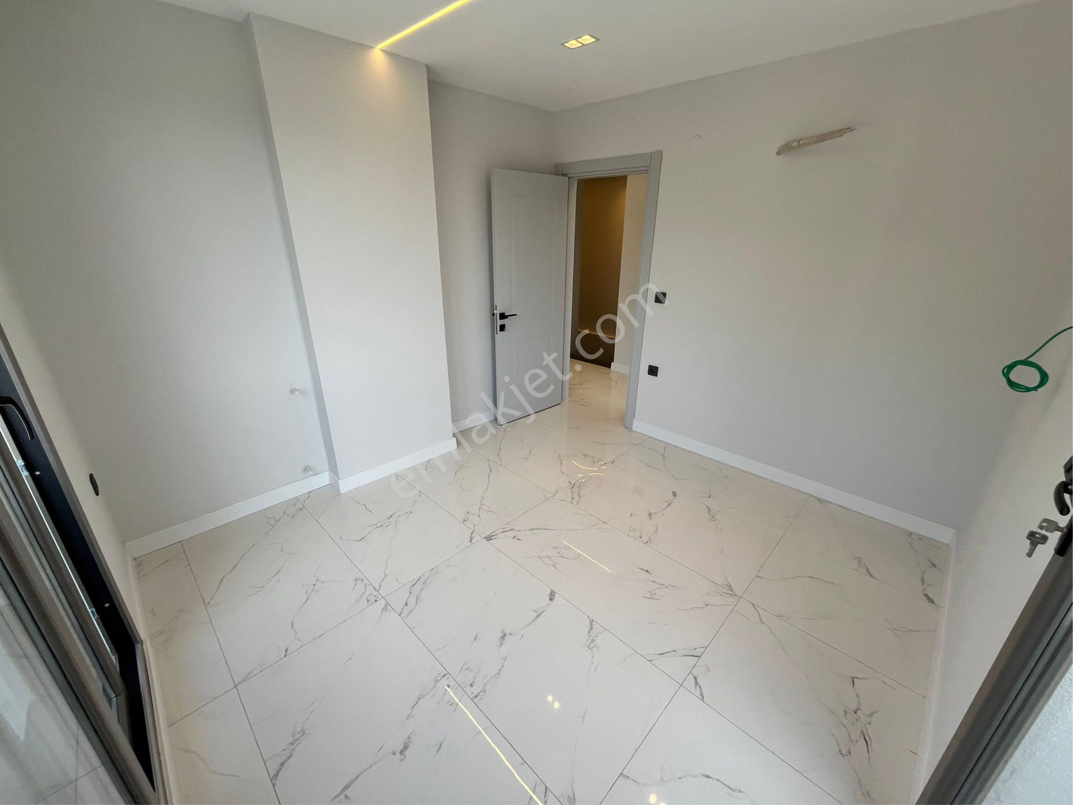 Doğa İçinde Denize 300 Metre Tam Müstakil Villa - Görsel 30