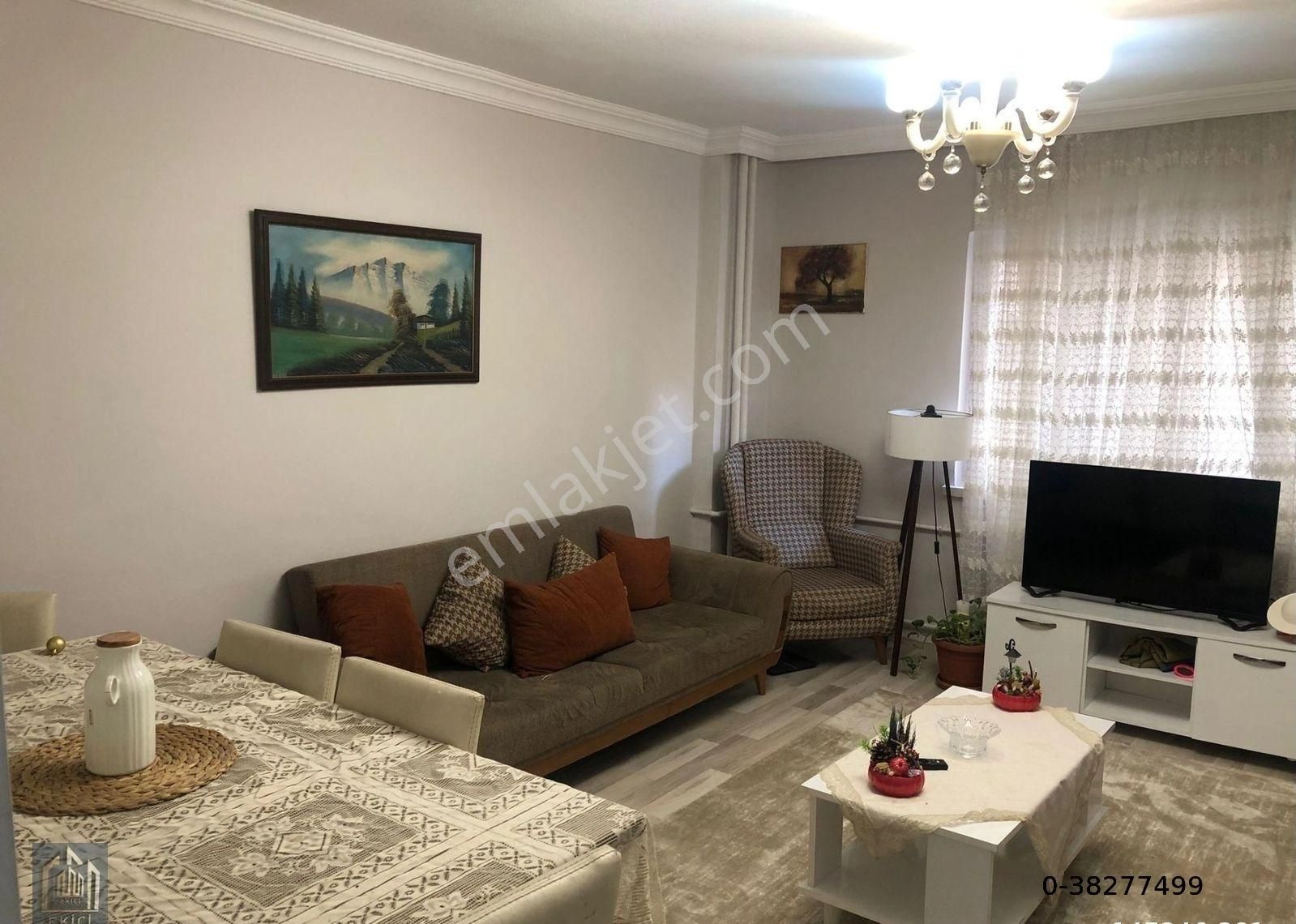 Şeker Mahallesi'nde Giriş Kat Satılık 3+1 Daire