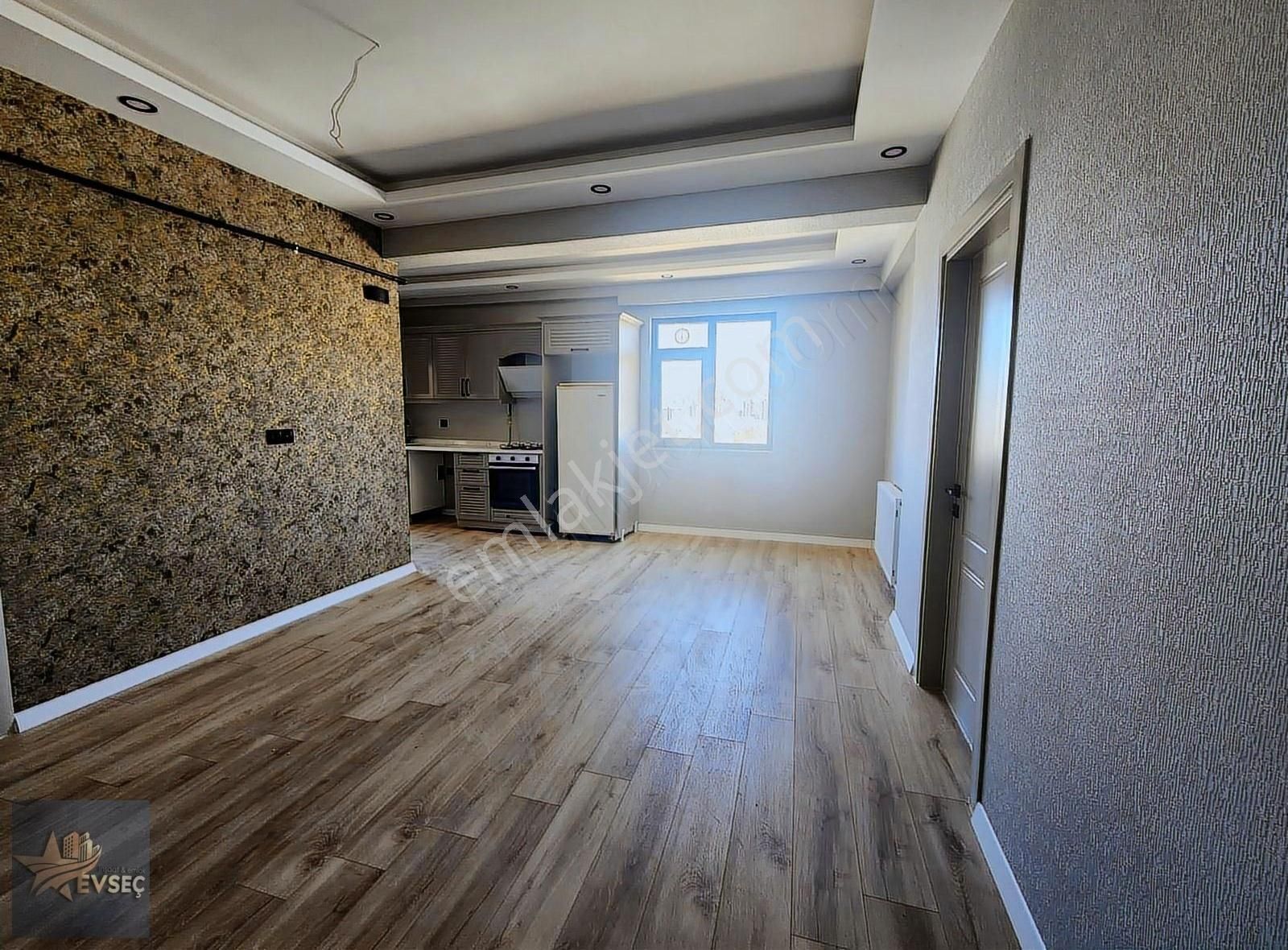 Evseç Gayrimenkulden 2+1 Amerikan Mutfaklı Kiralık Lüks Daire