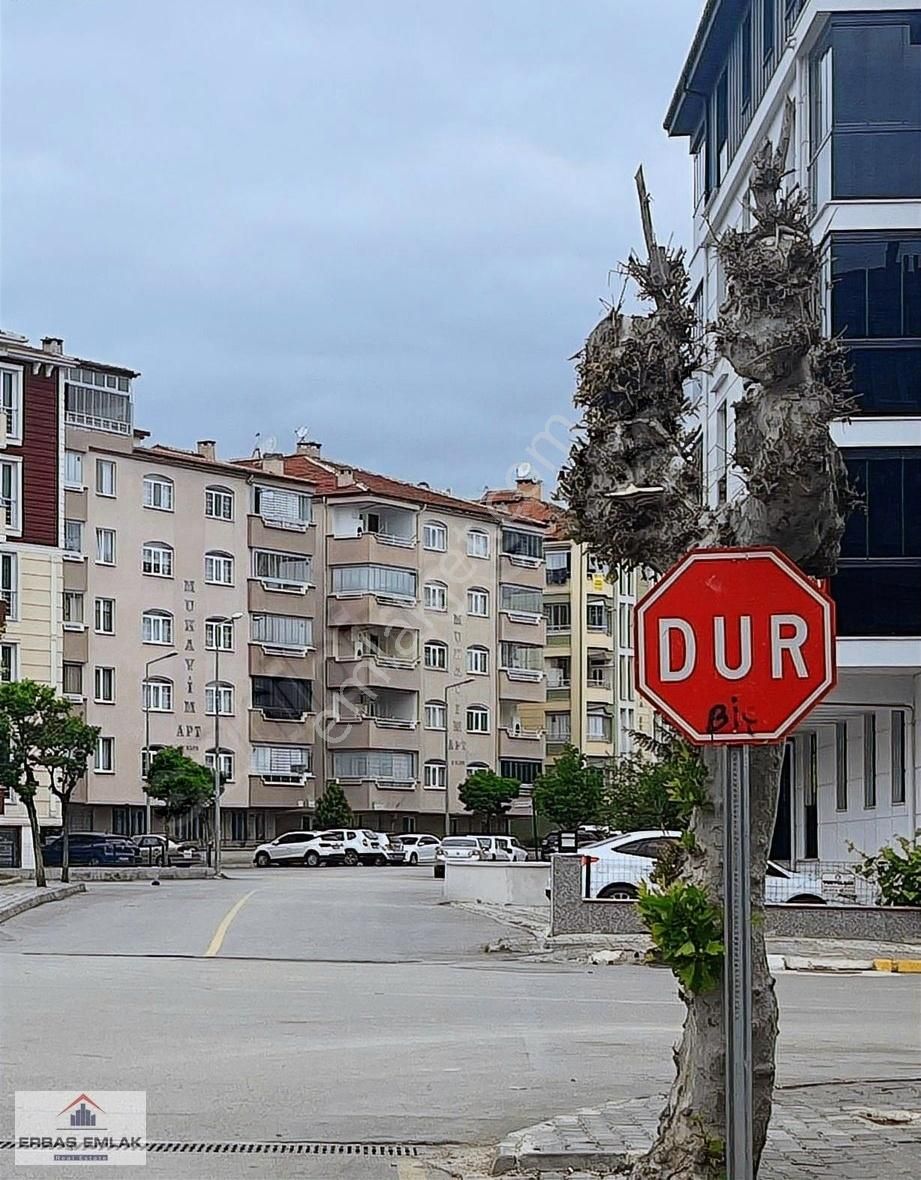 Cumhuriyet Mahallesin De Satılık 4+1 Asansörlü Daire