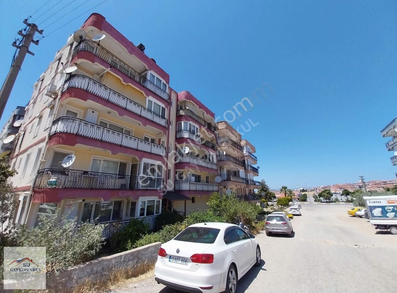Ayvalık Su Gayrimenkulden 150 Evler Mh. Kiralık 3+1 Daire