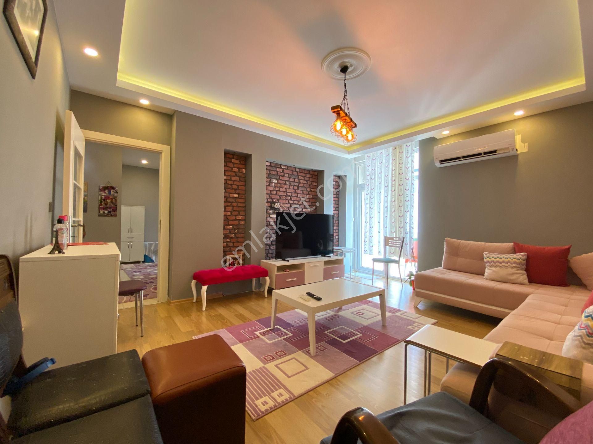 Konyaaltı Uncalı Mh 2+1 Güvenlikli Ayrı Mutfak Arakat