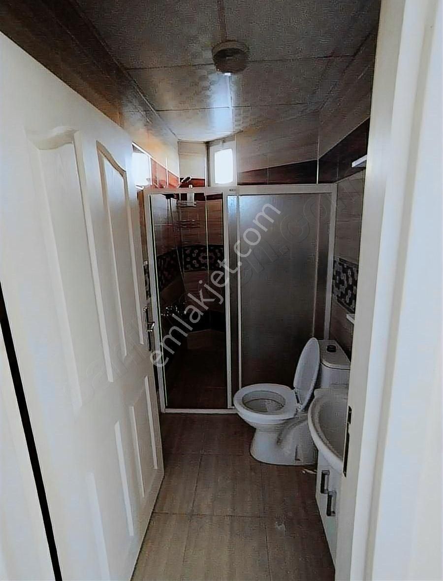 Burç Fırın Üstü Barida Otel Karşısı Kiralık Apart