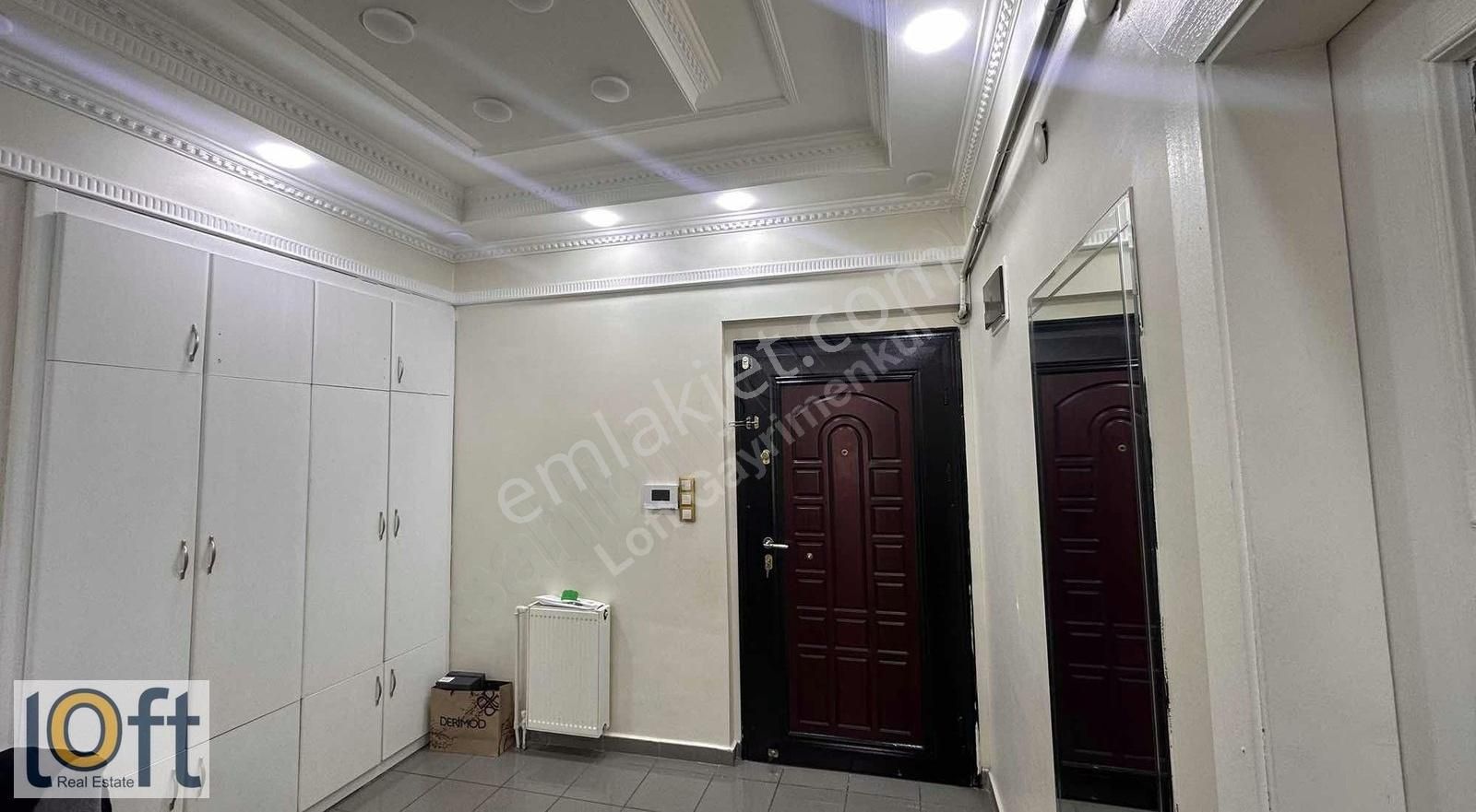 Köşk Mahallesinde 4+1 Yola Cephe Mükemmel Konumda Daire - Görsel 2