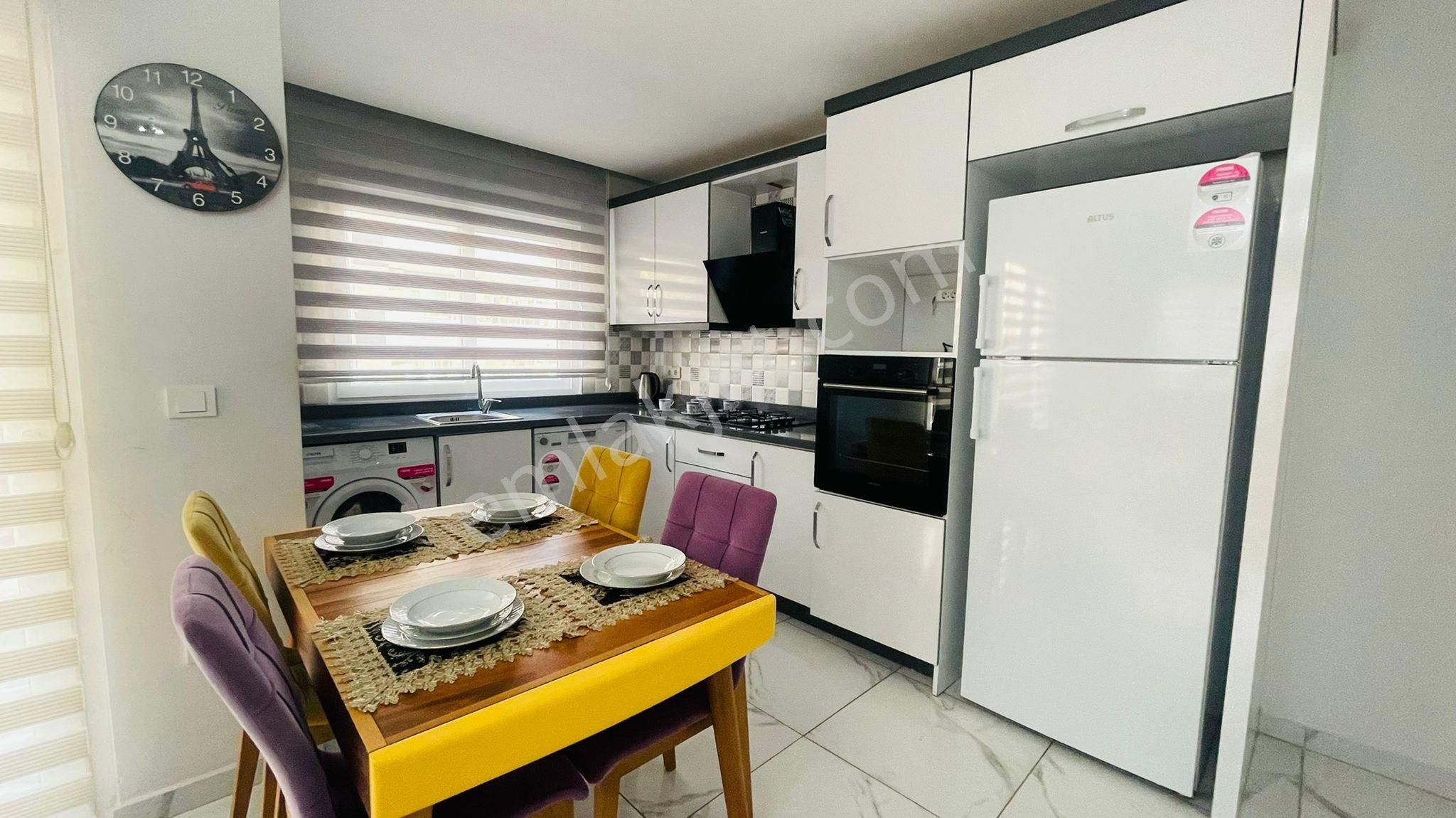 Merkezde Satılık Eşyalı 2+1 Daire - Görsel 13