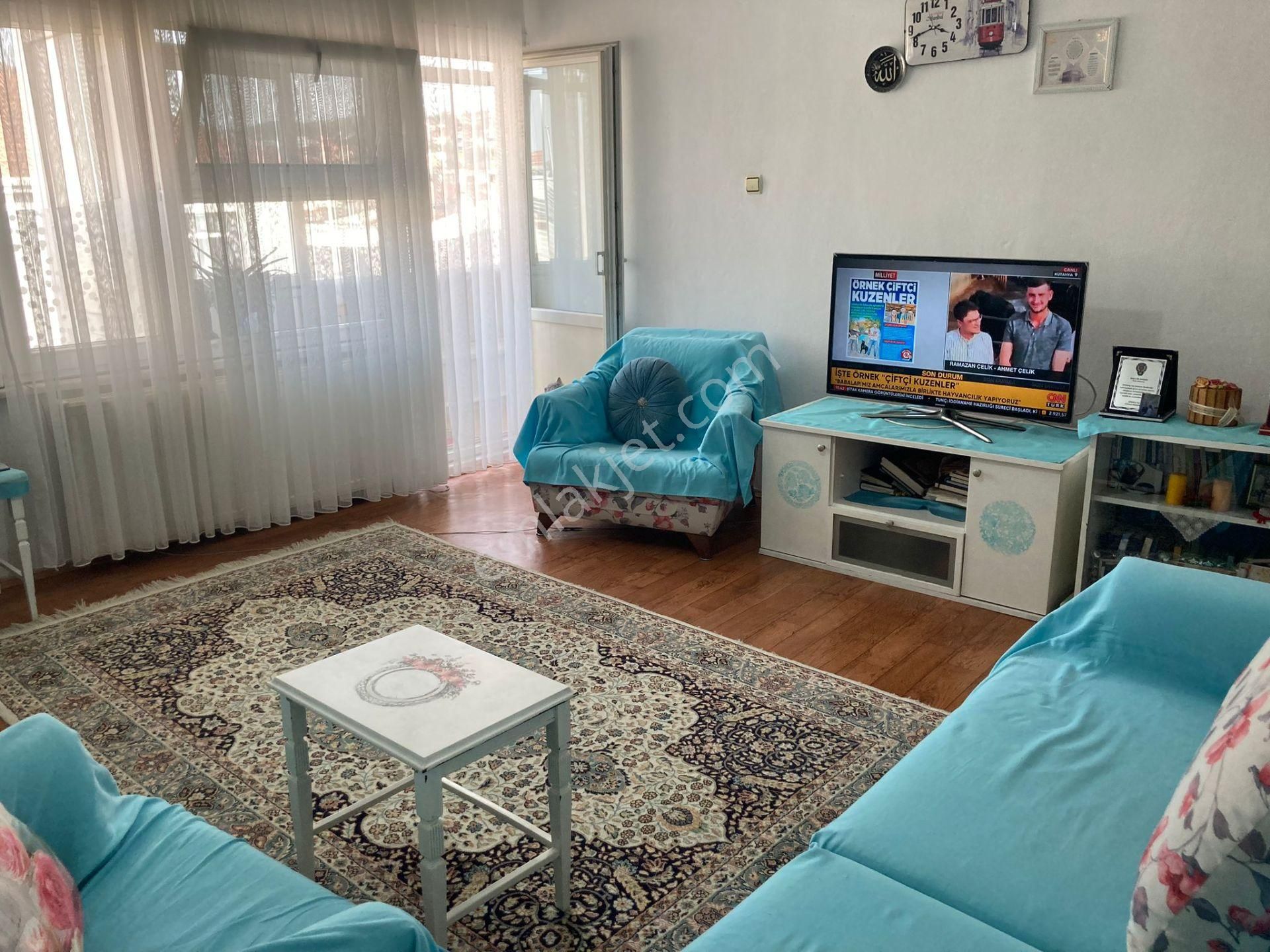 Yalova Merkezde 2+1,90 M2 Yatırımlık, Balkondan Deniz Gören Asansörlü