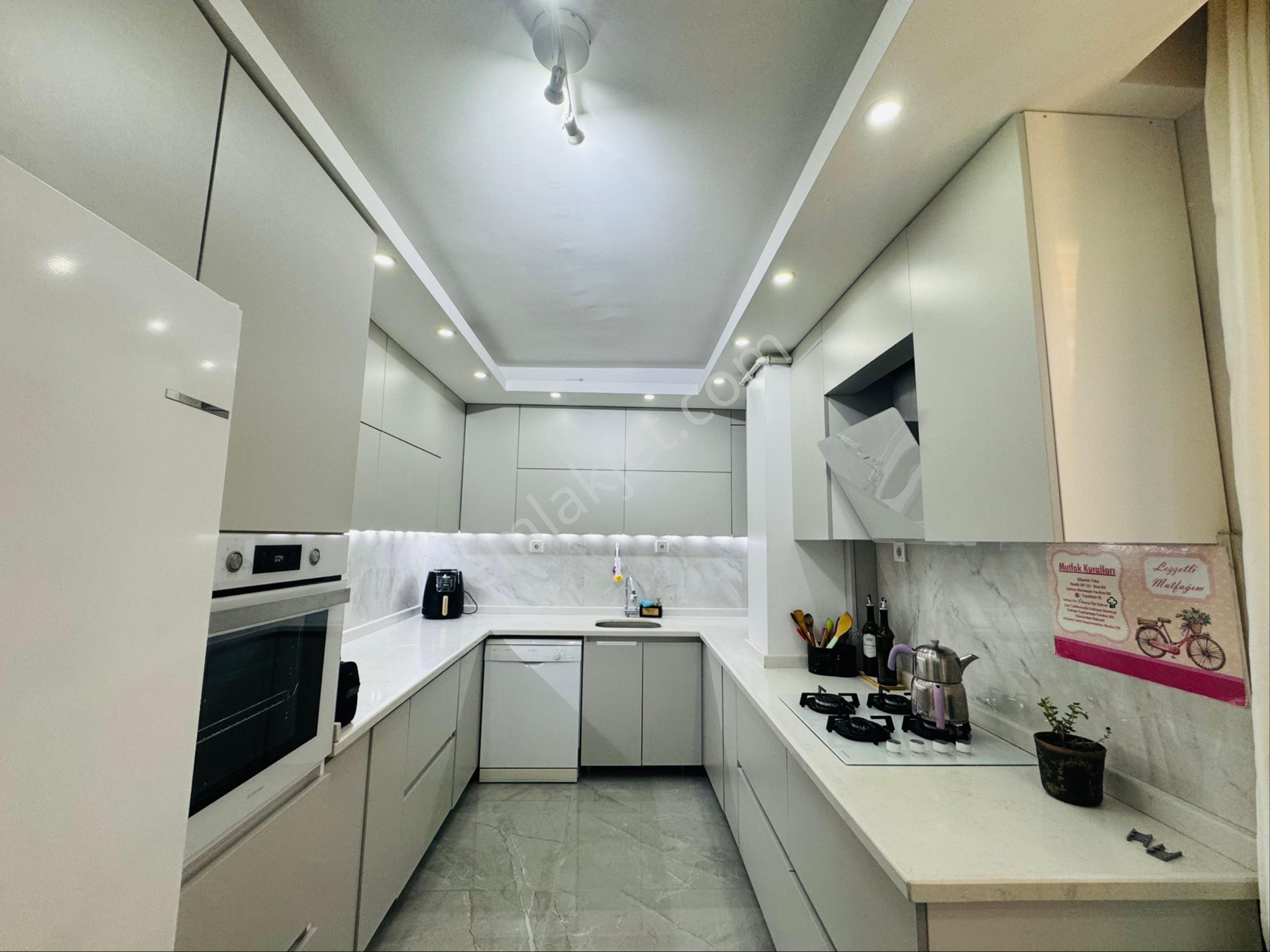 Merpa Emlak’tan İstasyon Mah’de Kiralık 3+1 Teraslı Lüks Daire