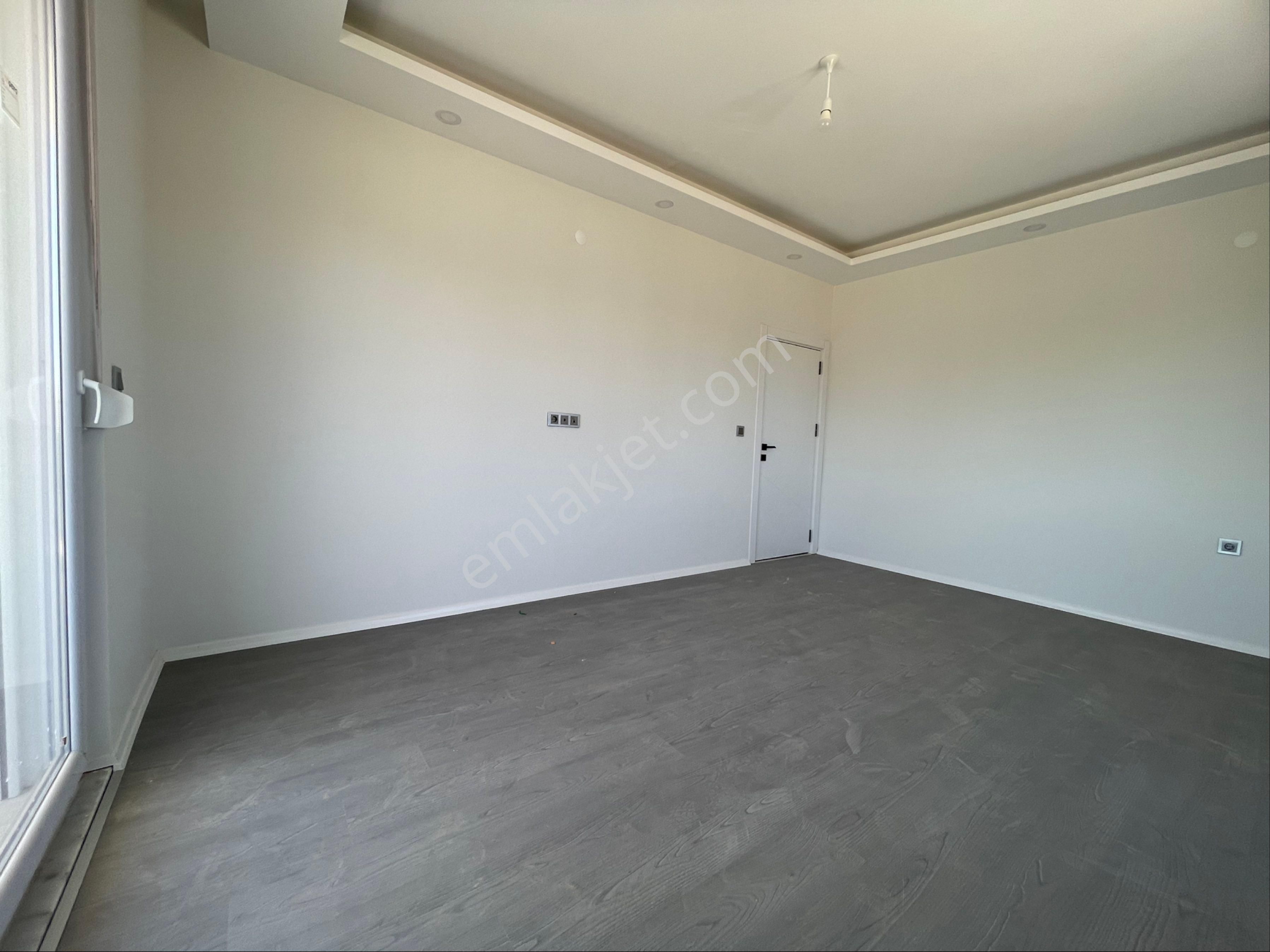 Realty World Anka’dan Yeniköy Merkezde Sıfır Bina 2+1 Ayrı Mutfak - Görsel 9