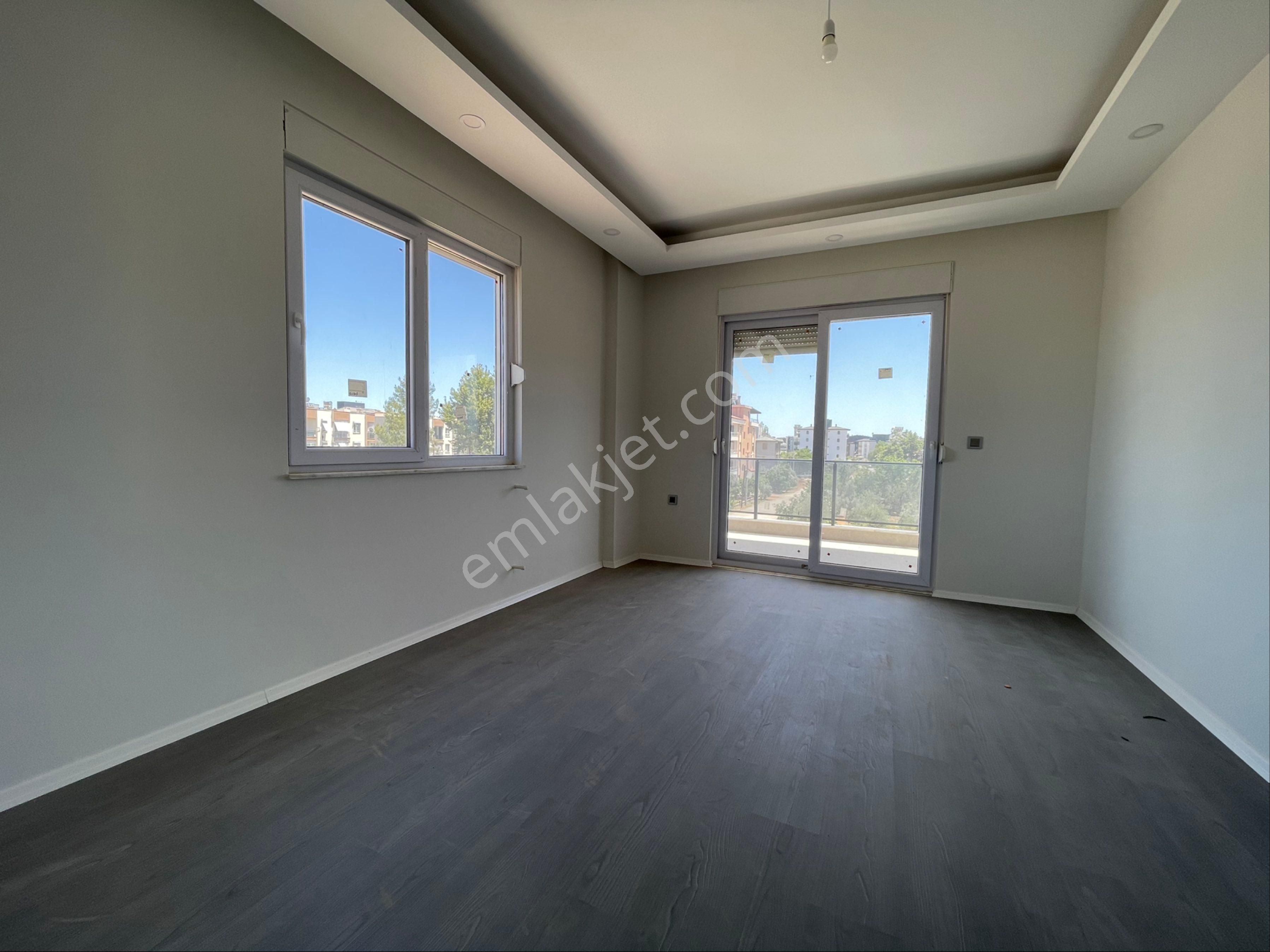 Realty World Anka’dan Yeniköy Merkezde Sıfır Bina 2+1 Ayrı Mutfak - Görsel 11