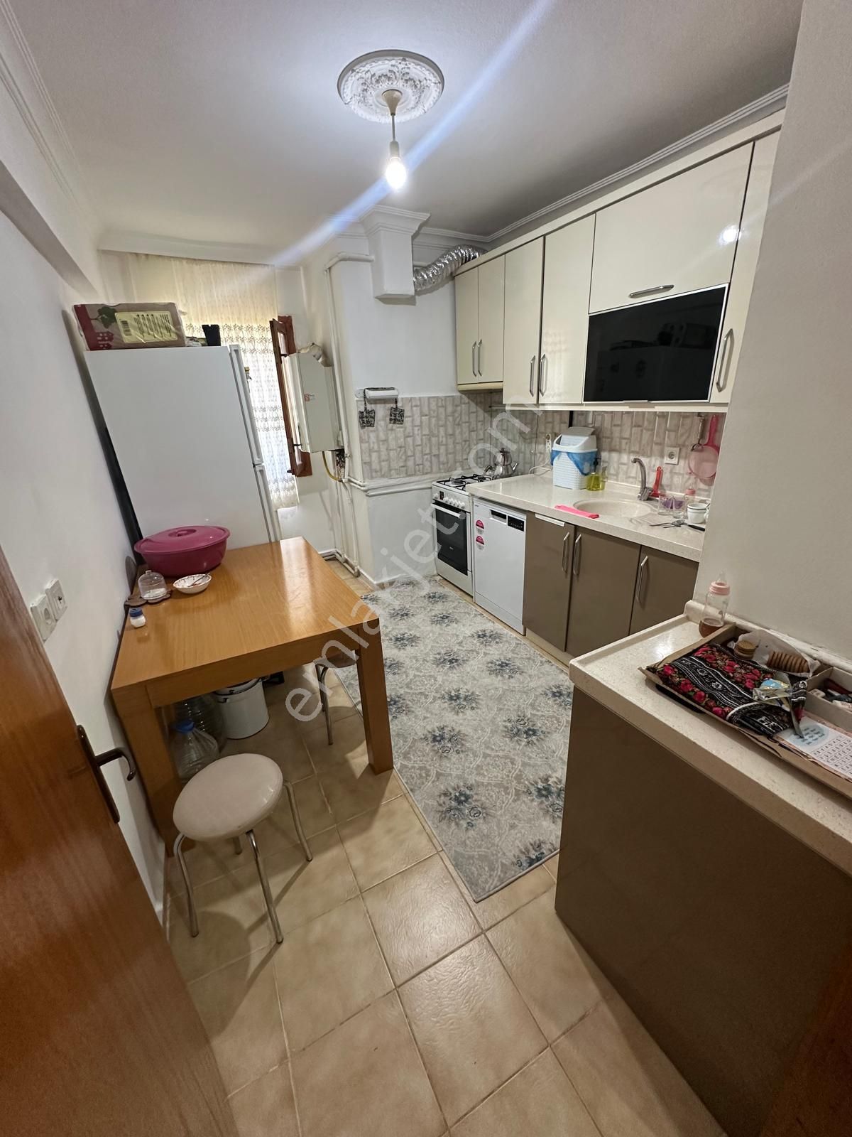 Ertuğrul Gazi Mah'de Site İçerisinde Giriş Satılık Daire