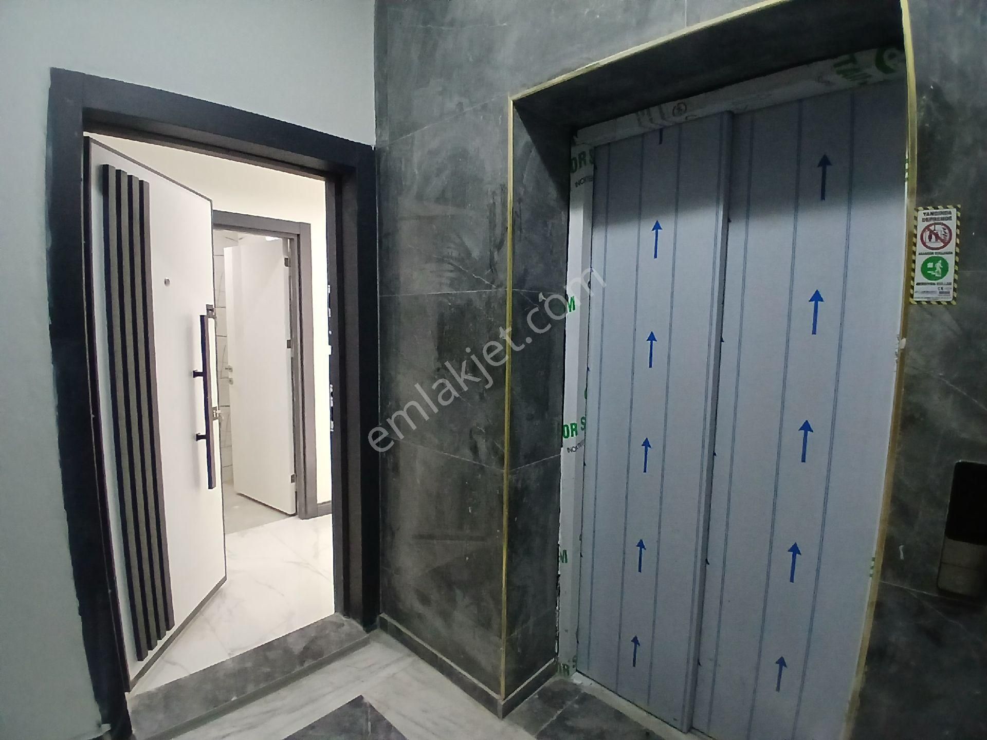 Markantalya Avm Yakını Sıfır Binada Asansörlü 2+1 Lux Daıre