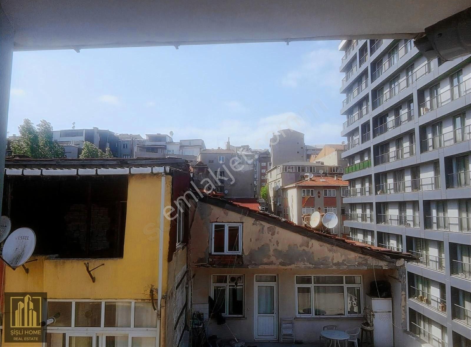 İzzetpaşa Da Florence Nıghtıngale Hastanesi Arkası 3+1 Daire