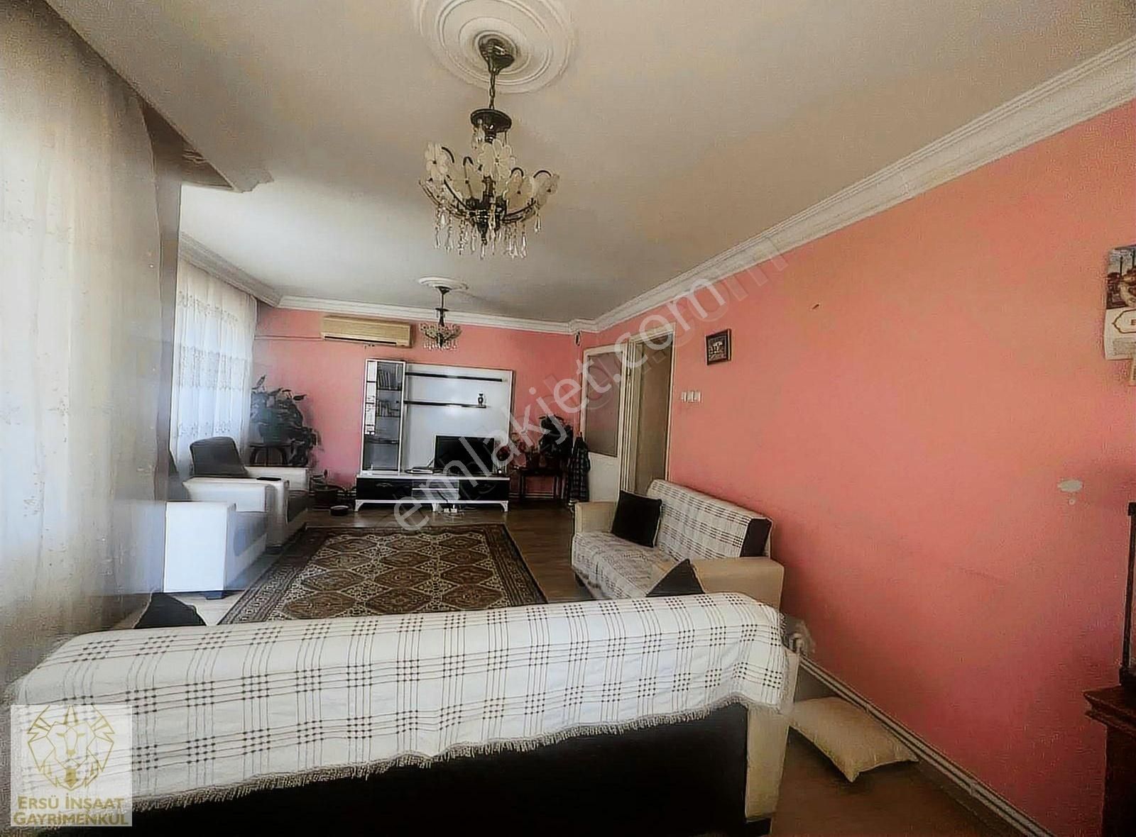 Ersü'den 3+1 Doğalgazlı Klimalı Full Eşyalı Arakat Daire