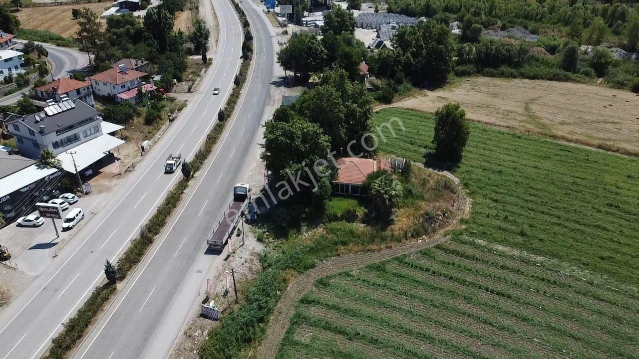 Uğur'dan Seydikemer Uğurlu'da Ana Yola Cephe Köyiçi İmarlı Arazi