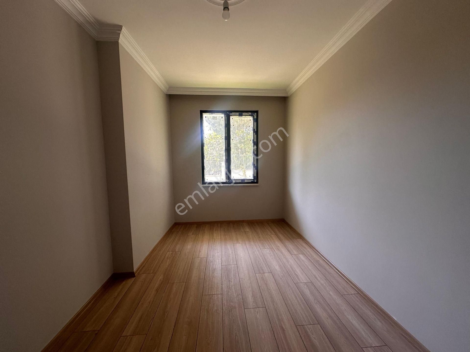 Büyükçekmece Celaliye Mahallesinde Teraslı Ve Bahçe Kullanımlı 2+1 Daire! - Görsel 14