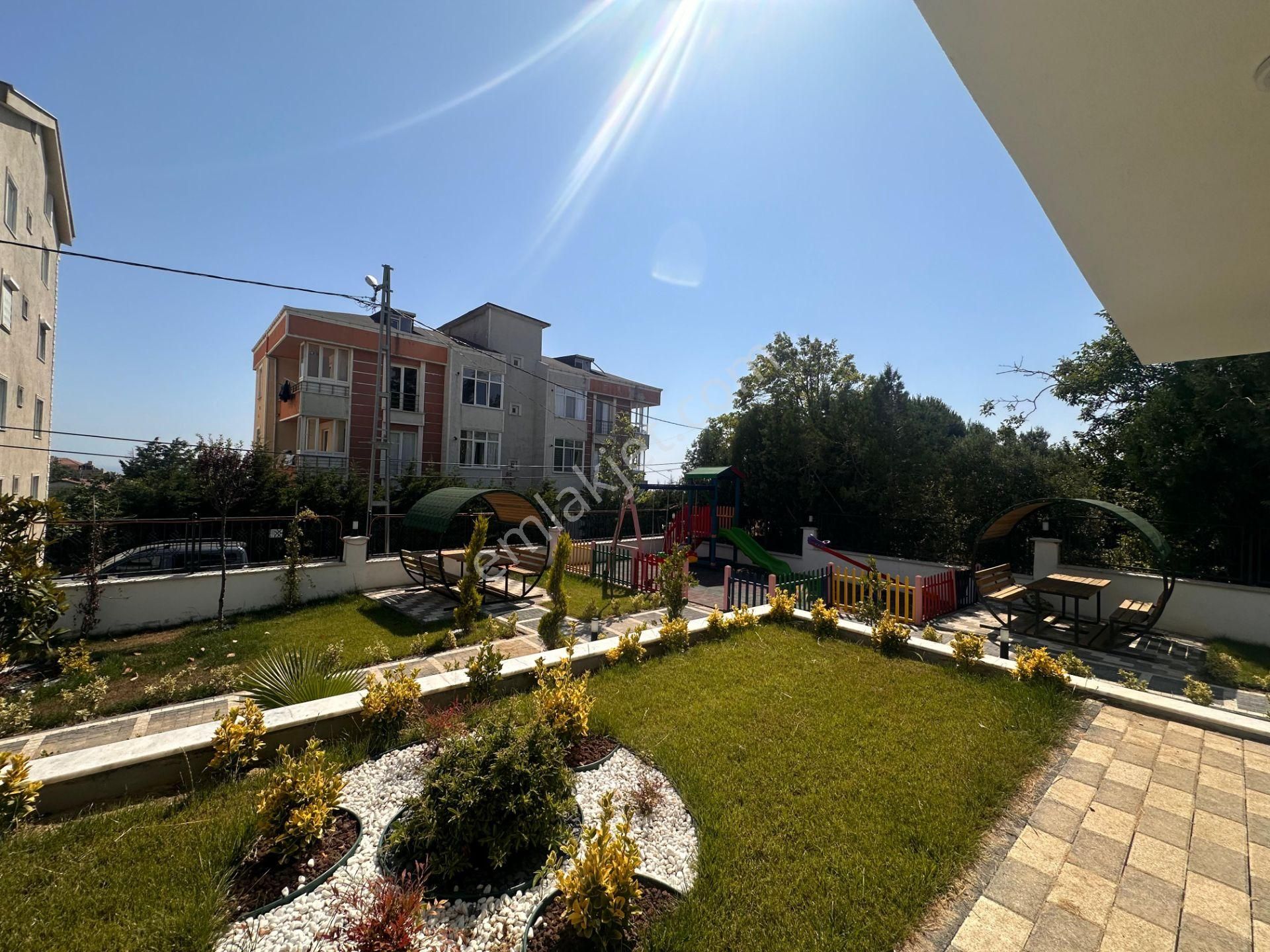 Büyükçekmece Celaliye Mahallesinde Teraslı Ve Bahçe Kullanımlı 2+1 Daire! - Görsel 4