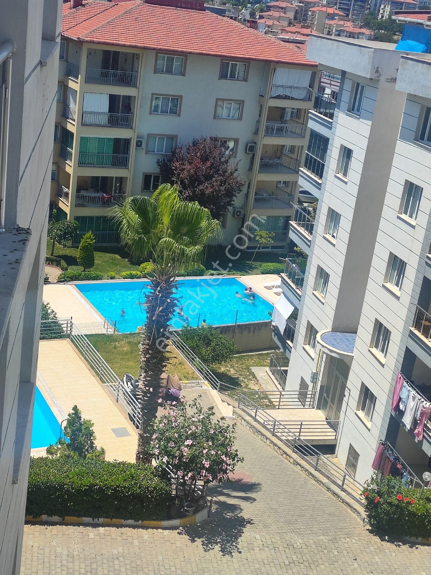 Acil Satılık Havuzlu Lüks Daire - Görsel 23