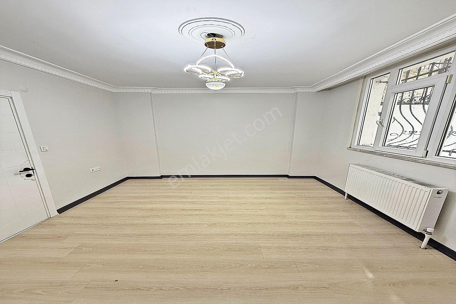 Bahçeşehir Lokasyonunda Lüx Tasarımlı Satılık 2+1 Daire - Görsel 10