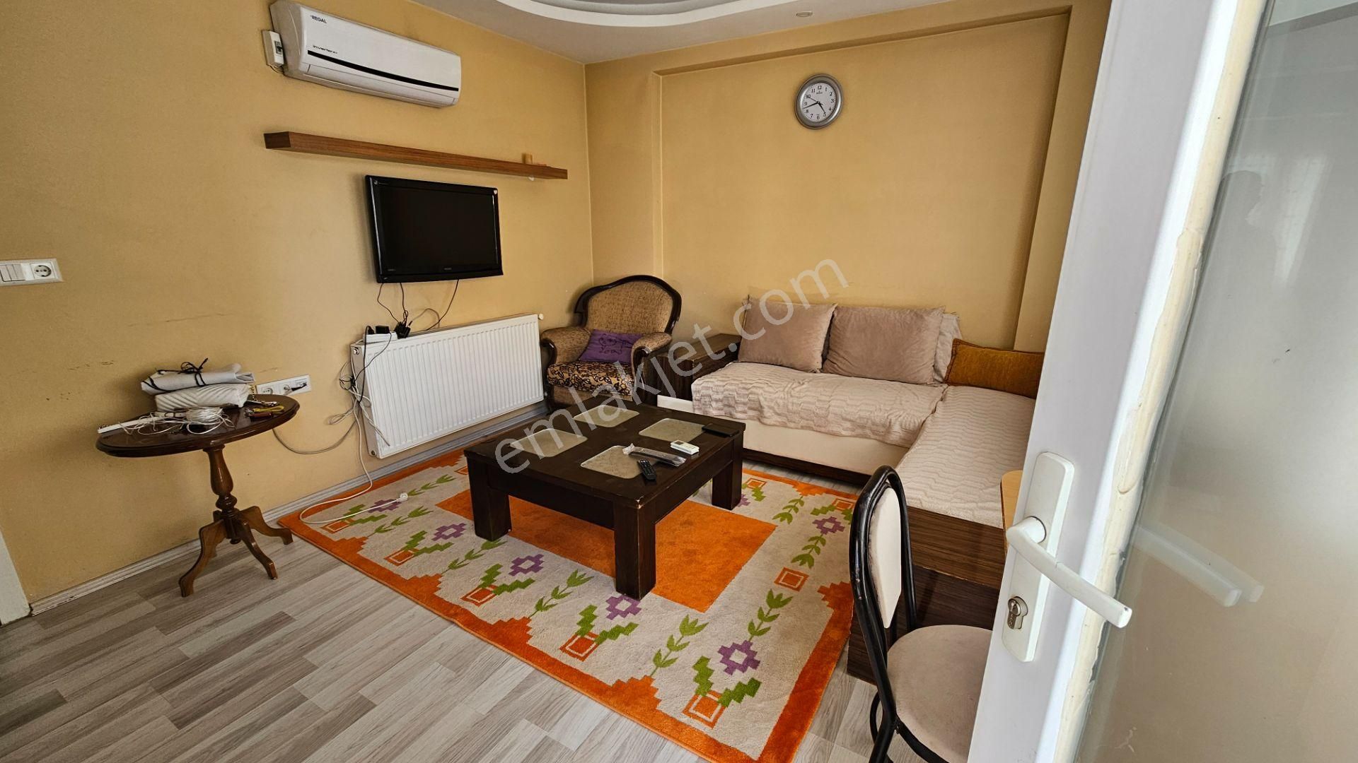 Göçmen Gayrimenkul'den Karaçay Mah.hürriyet Cd.eşyalı Kiralık