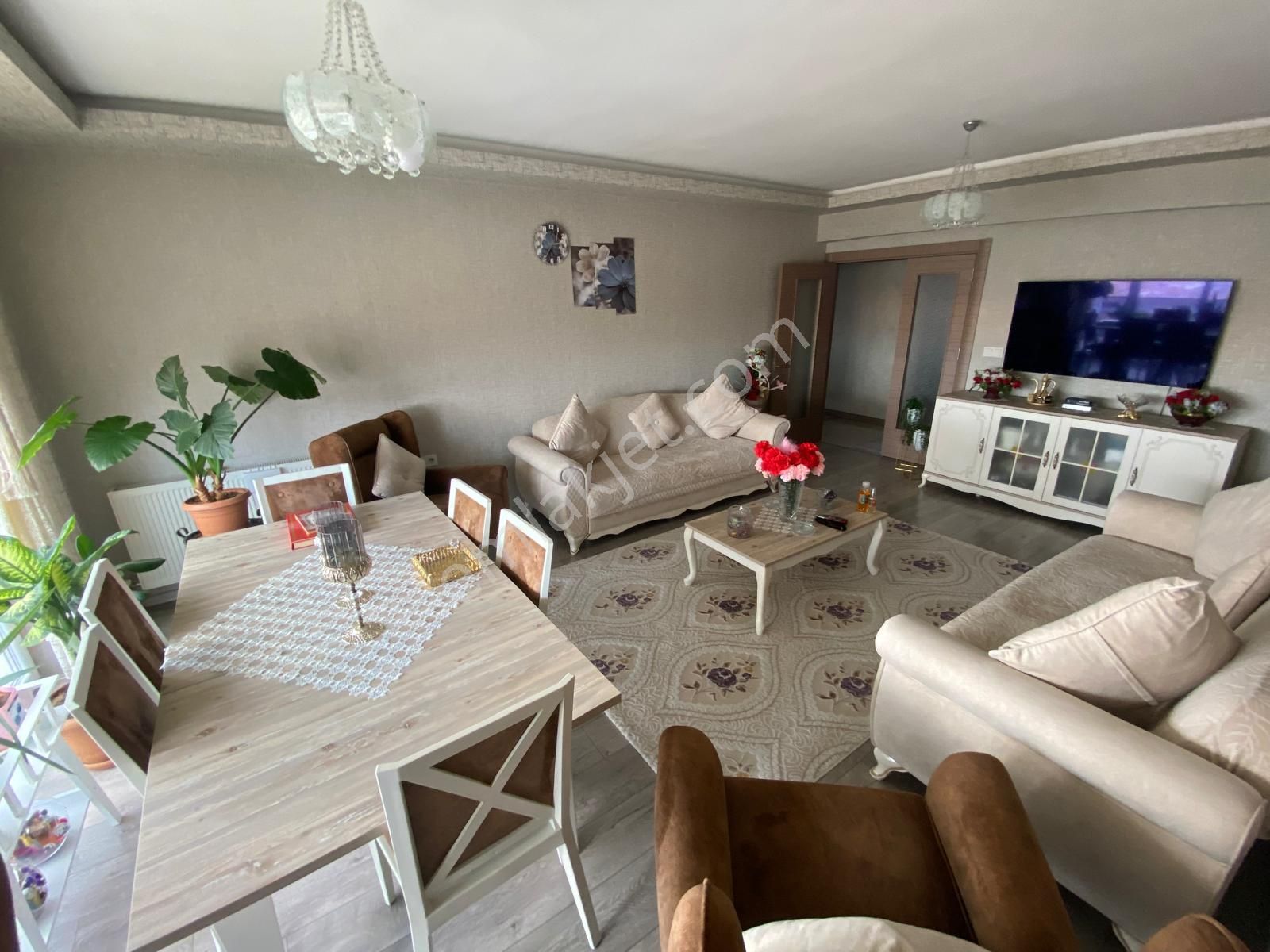Bk Gayrimenkulden 3+1 Pınarbaşı Mah. Full Yapılı Teras Balkonlu Ebeveyn Banyolu Satılık Daire - Görsel 2