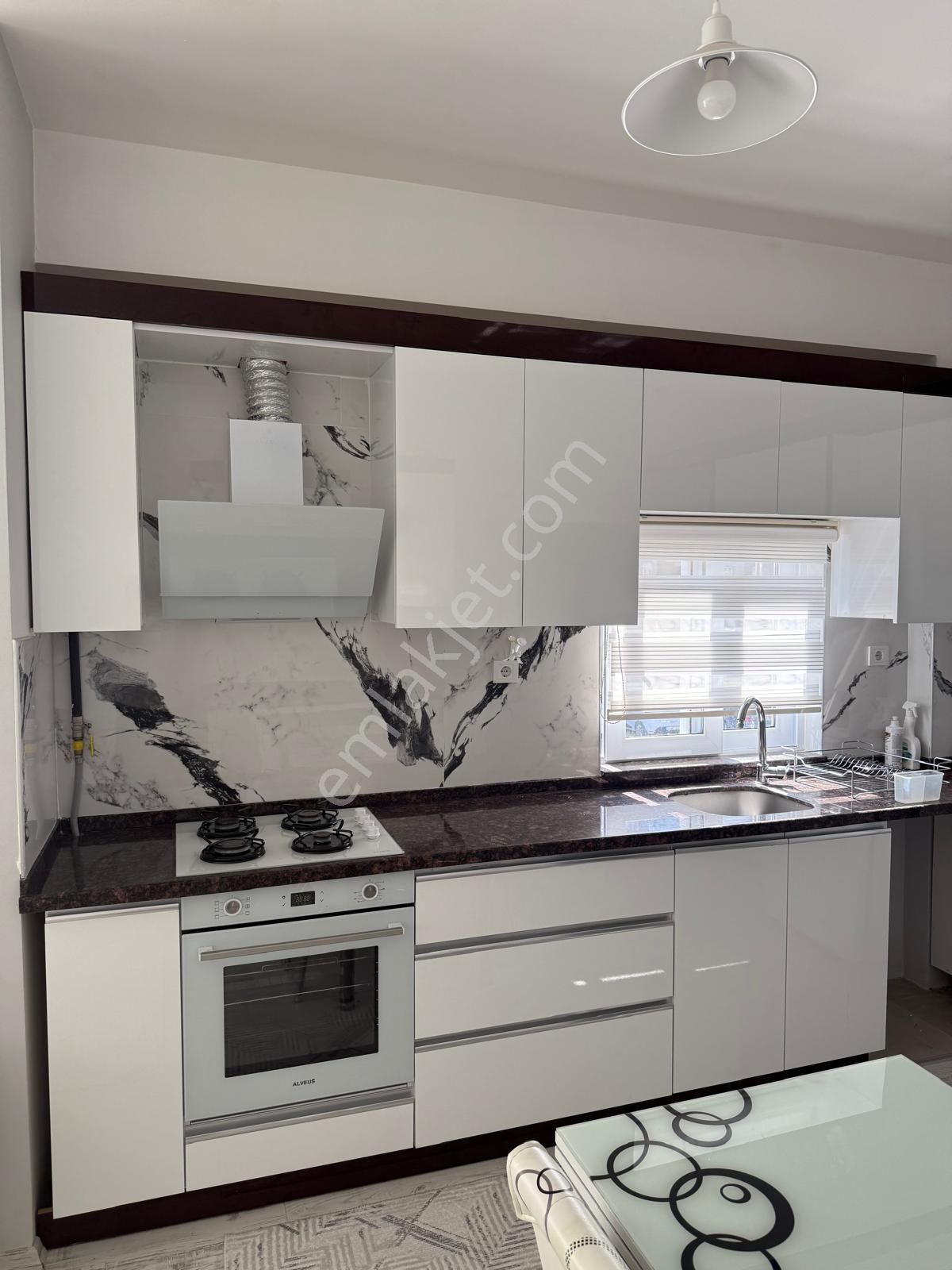 Karınca'dan Kuyuluk'da Full Eşyalı Geniş 4+1 Kiralık!
