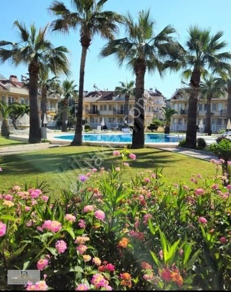 Çalış'ta Muhteşem Sitede Satılık Eşyalı,çift Havuzlu, 2+1 Daire