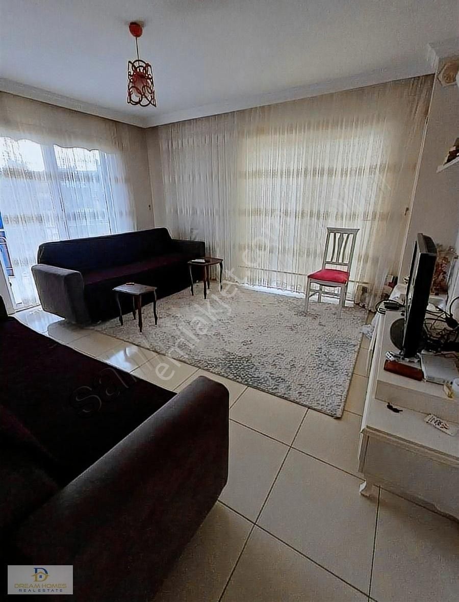 Foça Mahallesinde Satılık Daire