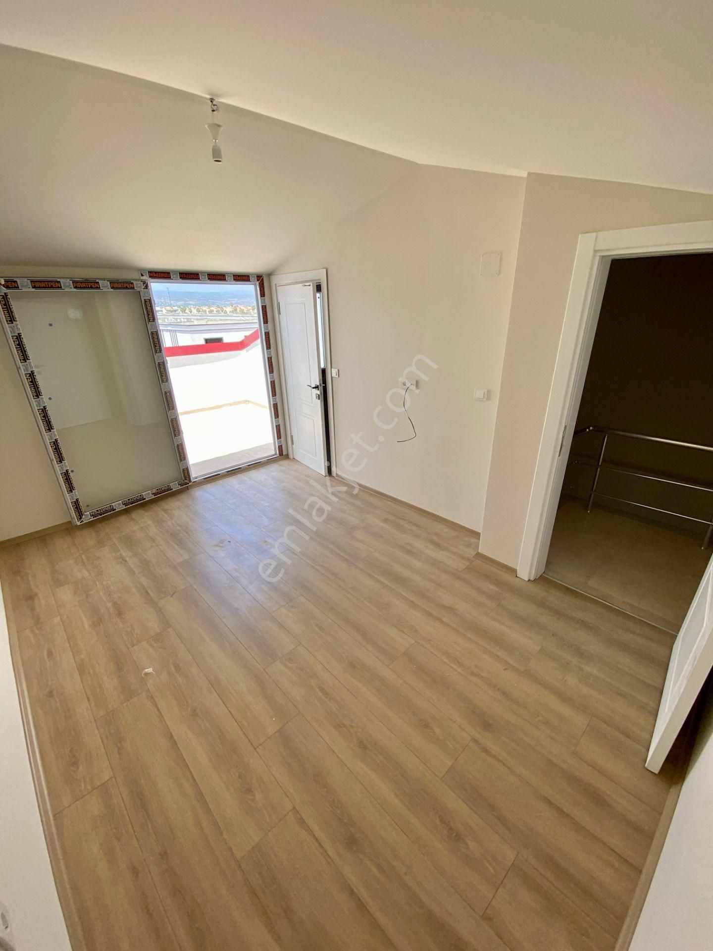 Silifke Bakanlıklarda Muhteşem Havuzlu Villa - Görsel 11