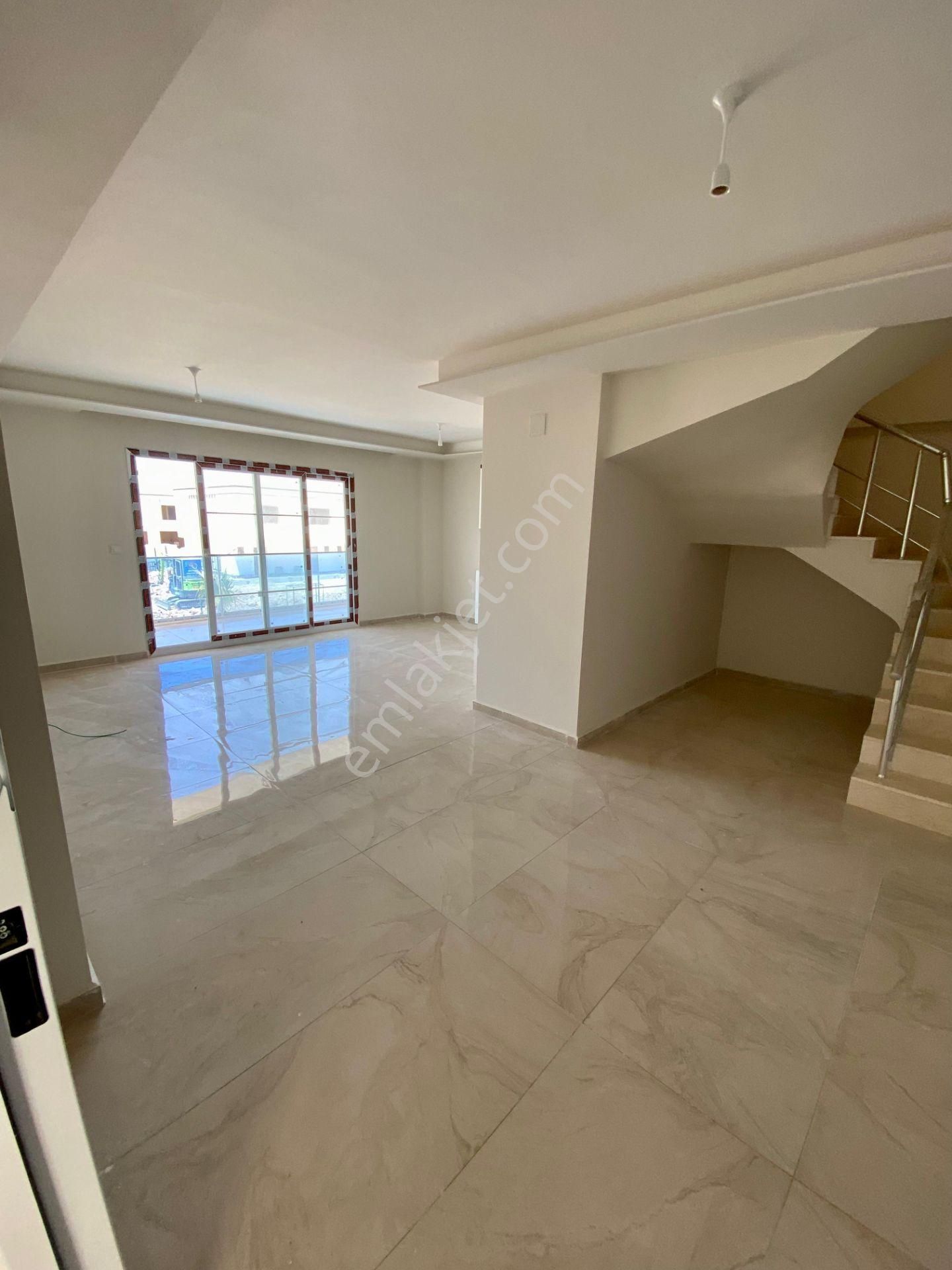 Silifke Bakanlıklarda Muhteşem Havuzlu Villa - Görsel 2