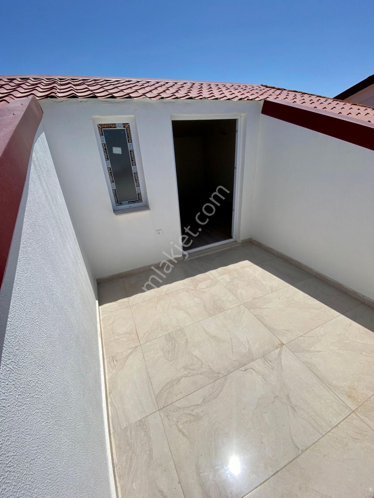 Silifke Bakanlıklarda Muhteşem Havuzlu Villa - Görsel 15