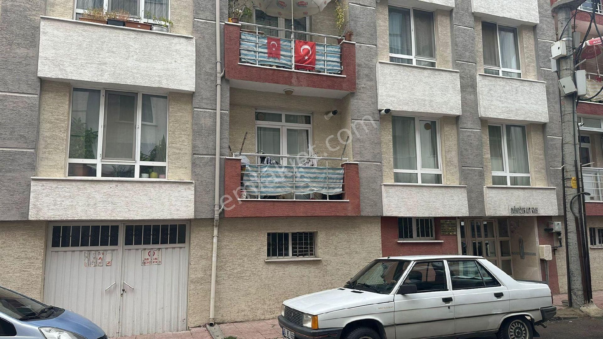 Fatih Mahallesi Muhteşem Sokak'da Satılık 2+1 Daire