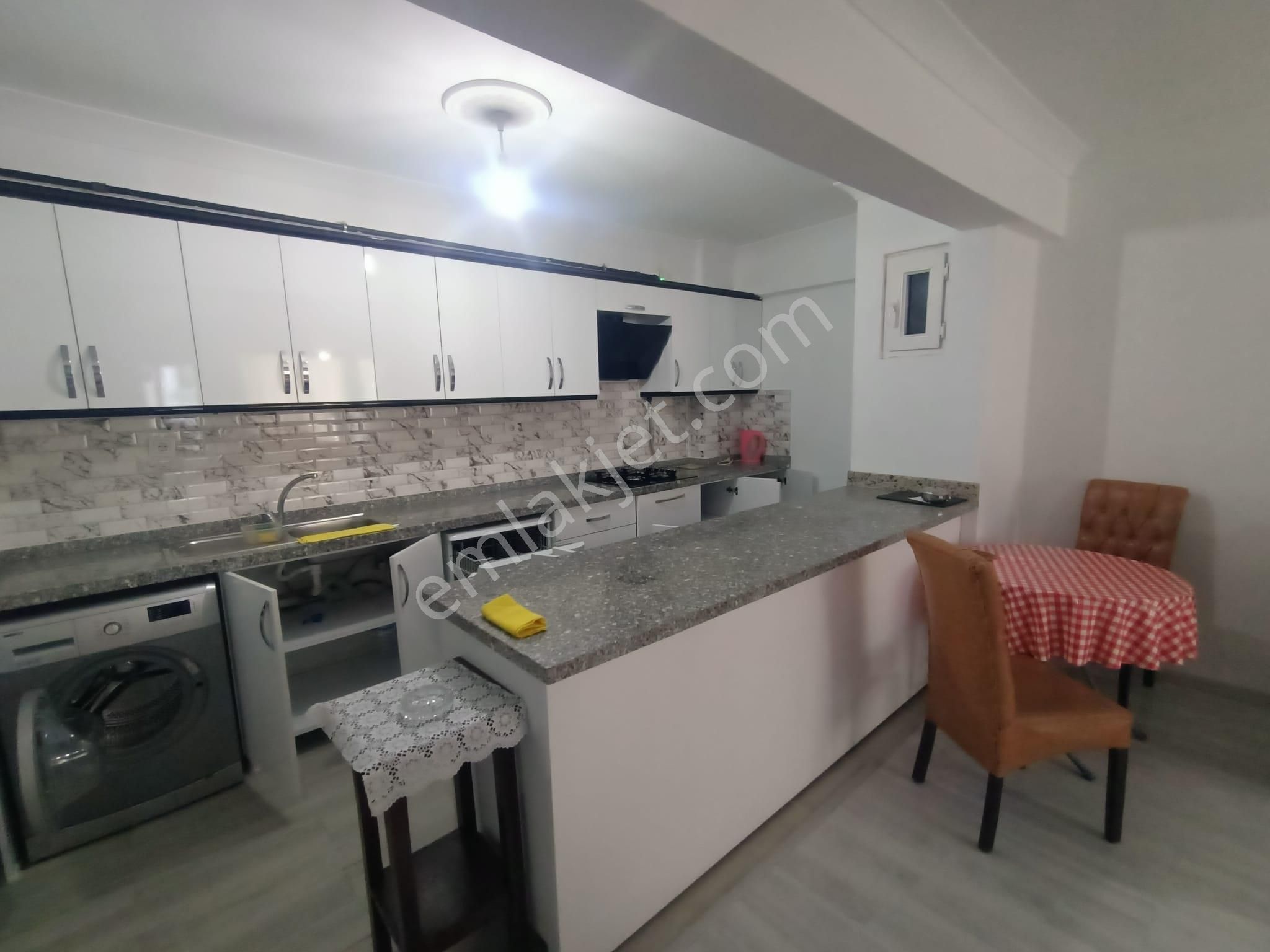 Yasemın Emlaktan Çınarcık Merkez Kat Mulkiyeti 2+1 Daire