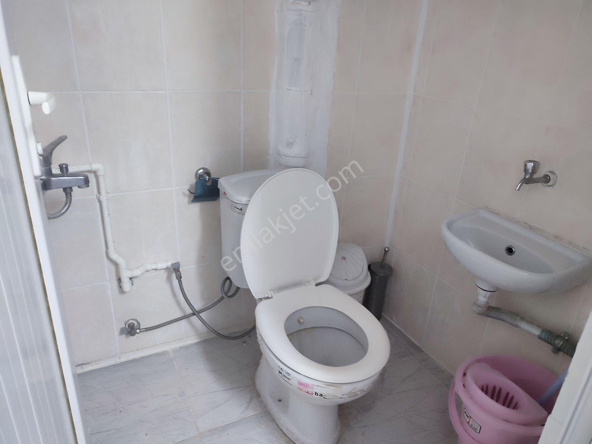 Ömerağa Mah, Asansörlü, 2+1 Satılık Daire + 100 M2 Dükkan - Görsel 7