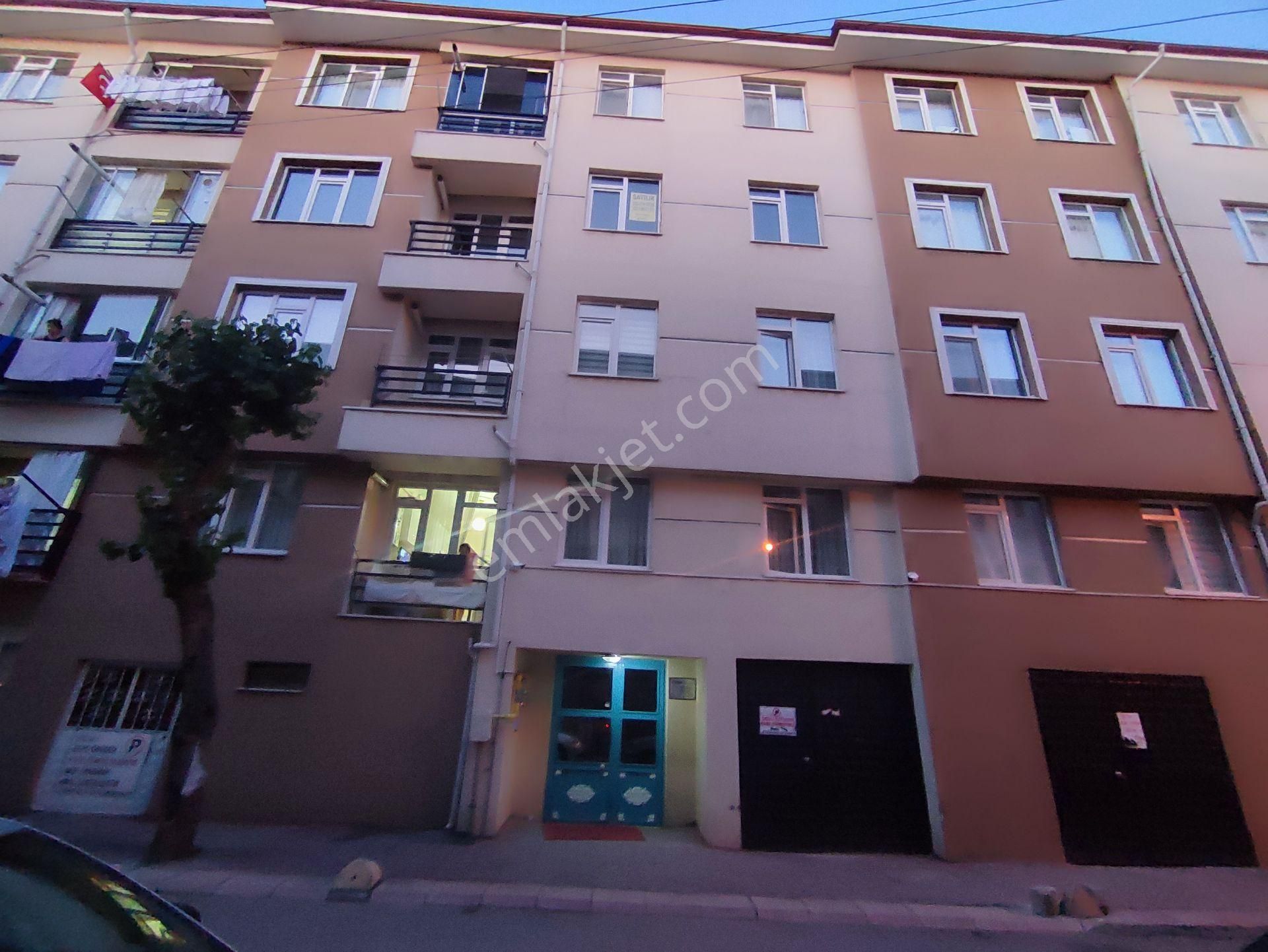 Ömerağa Mah, Asansörlü, 2+1 Satılık Daire + 100 M2 Dükkan