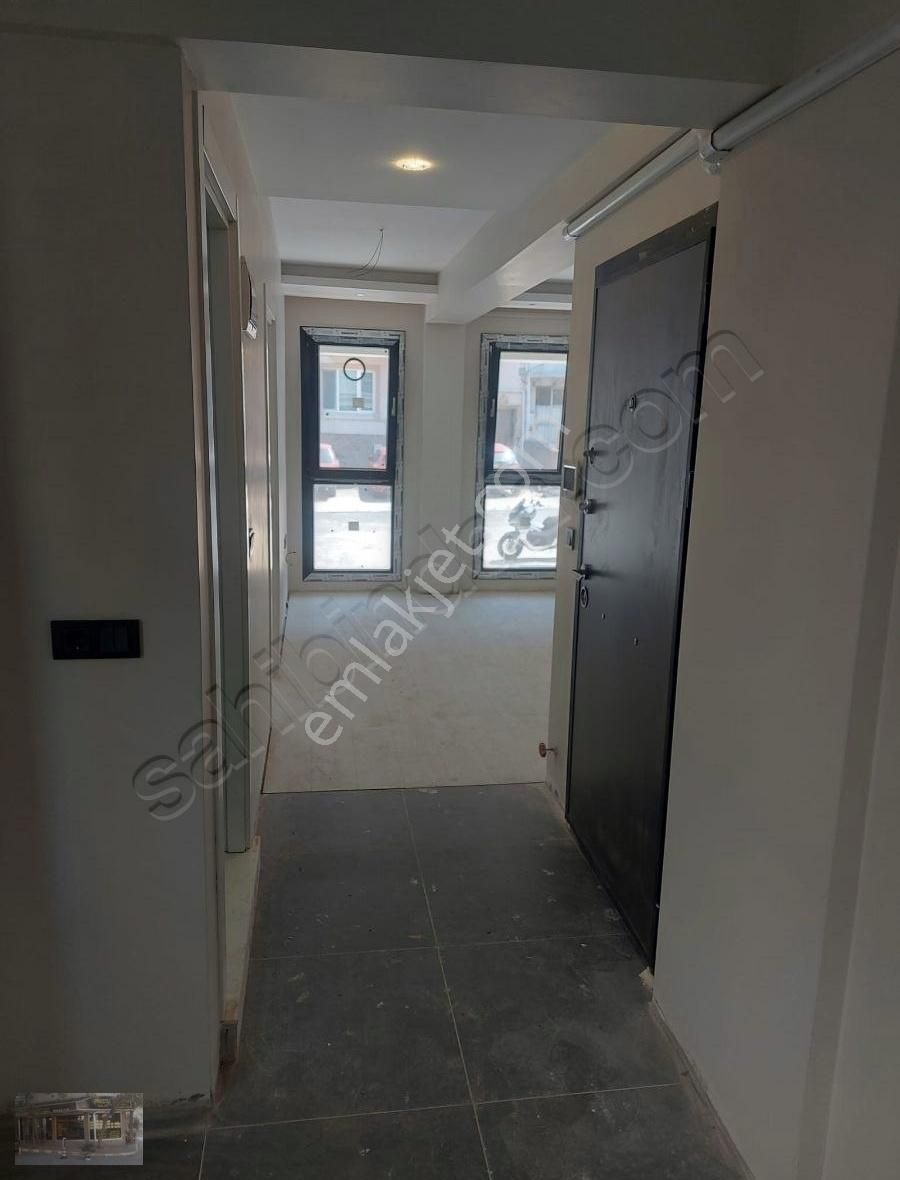 Diş Hastanesi Civarında Satılık 1+1 Daire