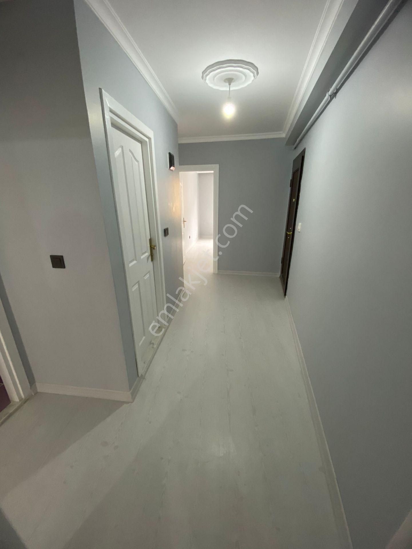 Sancaktepe Sitede Şile Yolu 1 Dk Cadde Üzeri Satılık 1+1 Daire