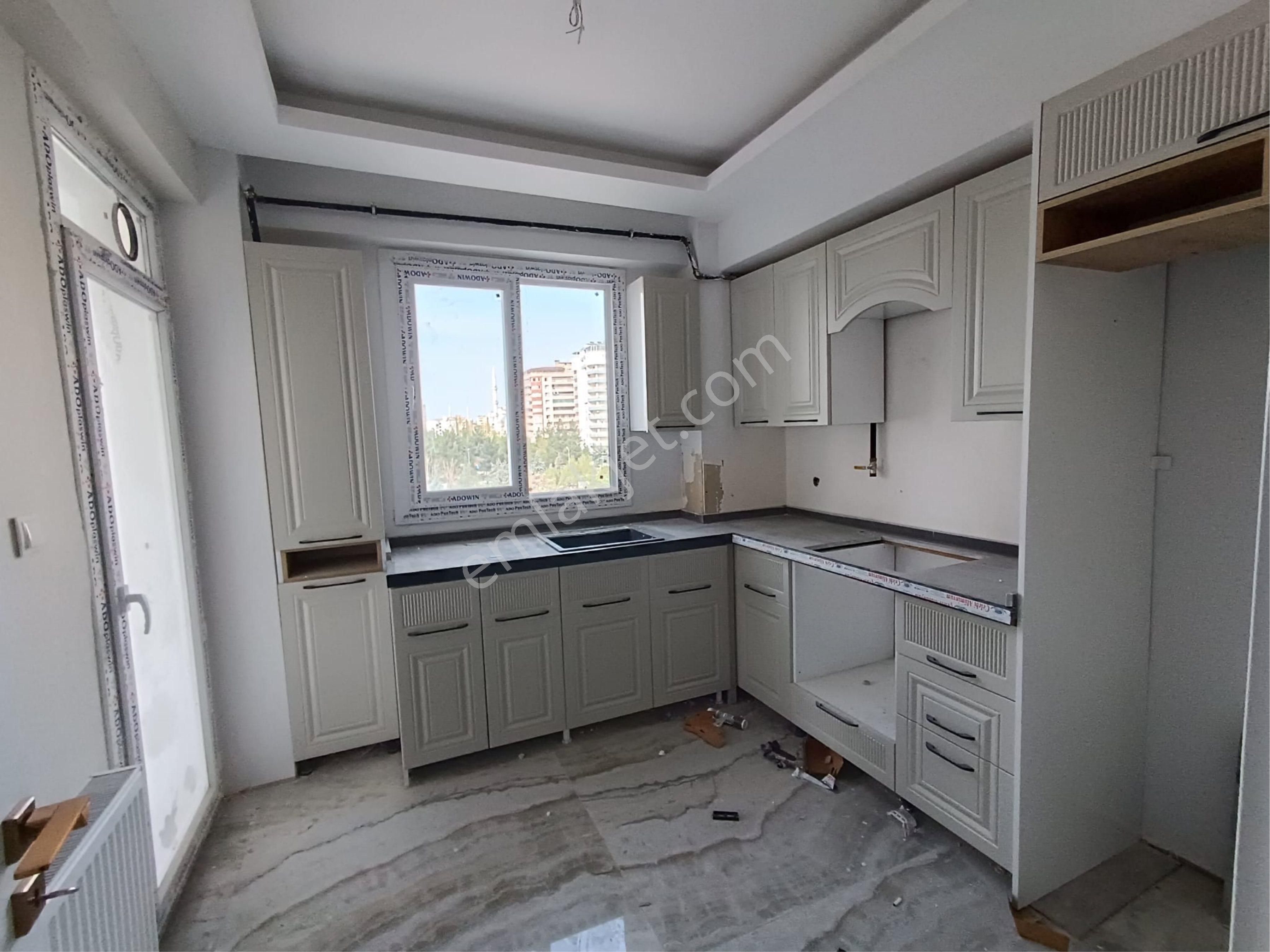 Rotadan Kent Meydanında Satılık 2+1 Lüks Daire