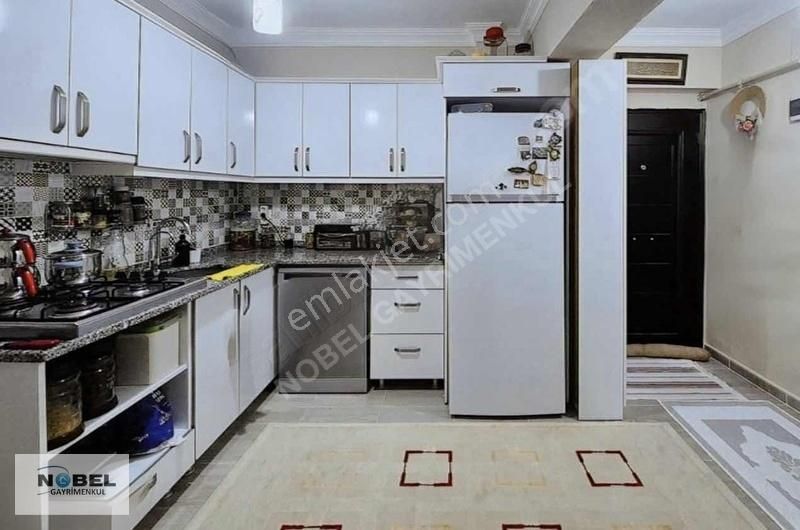 Karasu Havuzlu Site İçinde 2+1 Satılık Daire