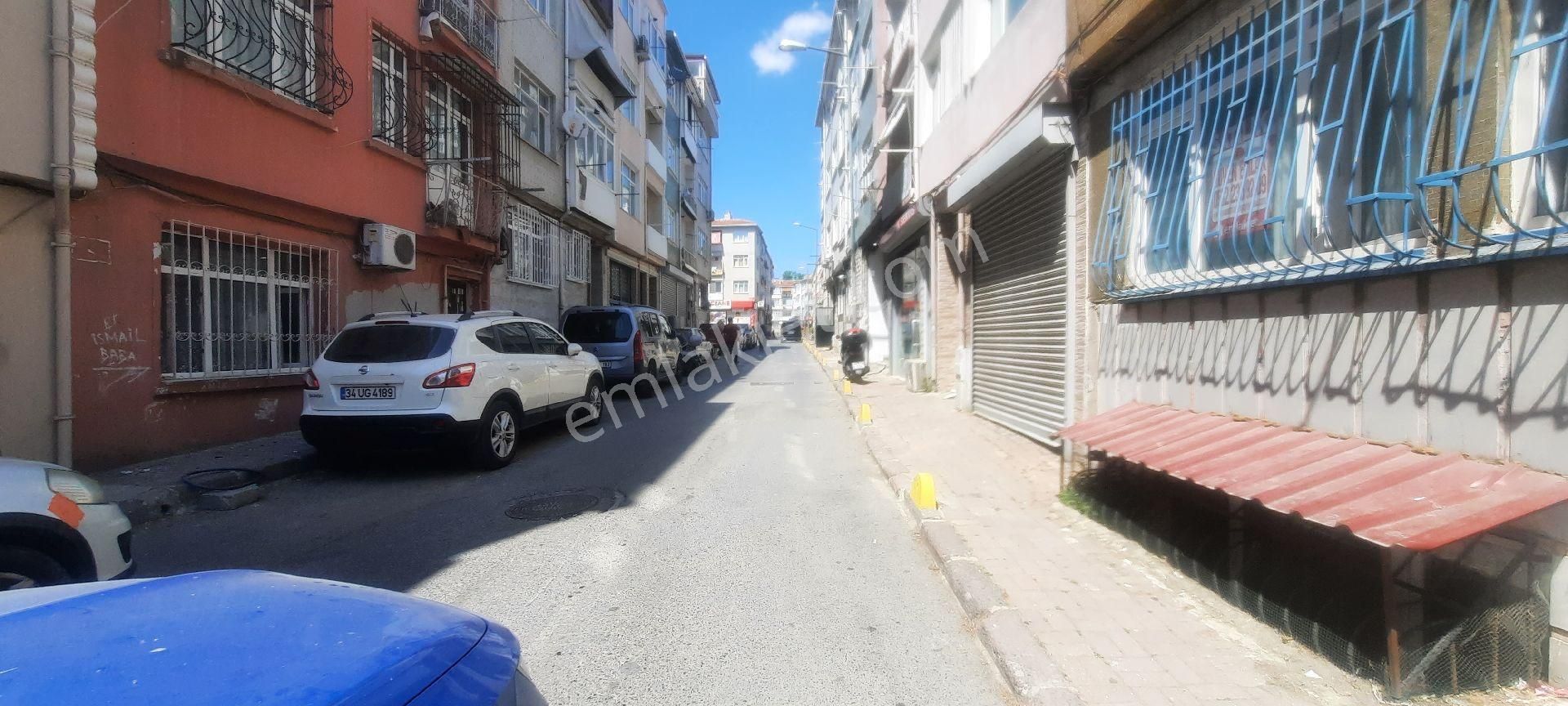 Fatih Kocamustafapasa Alı Fakih Te Satılık 1 Oda 1salon Daıre