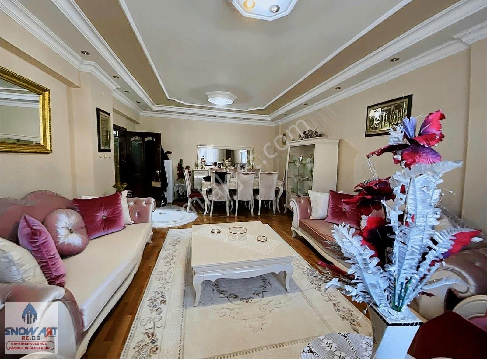 Şehir Merkezi Şelale Evlerde 4+1 İçi Full Yapılı Ara Kat Daire
