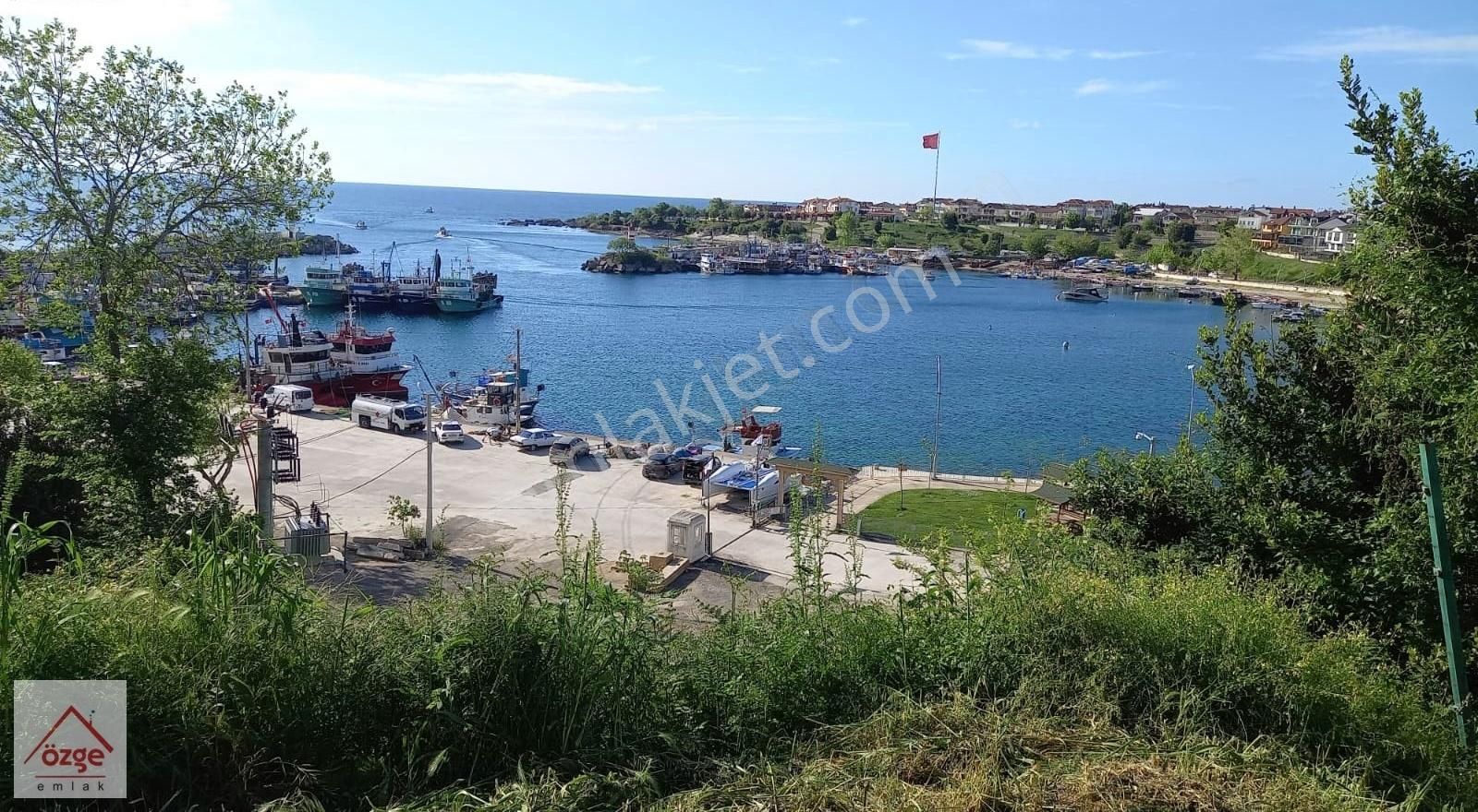Özge Emlaktan Kefken De Denize Sıfır Konut İmarlı Arsa