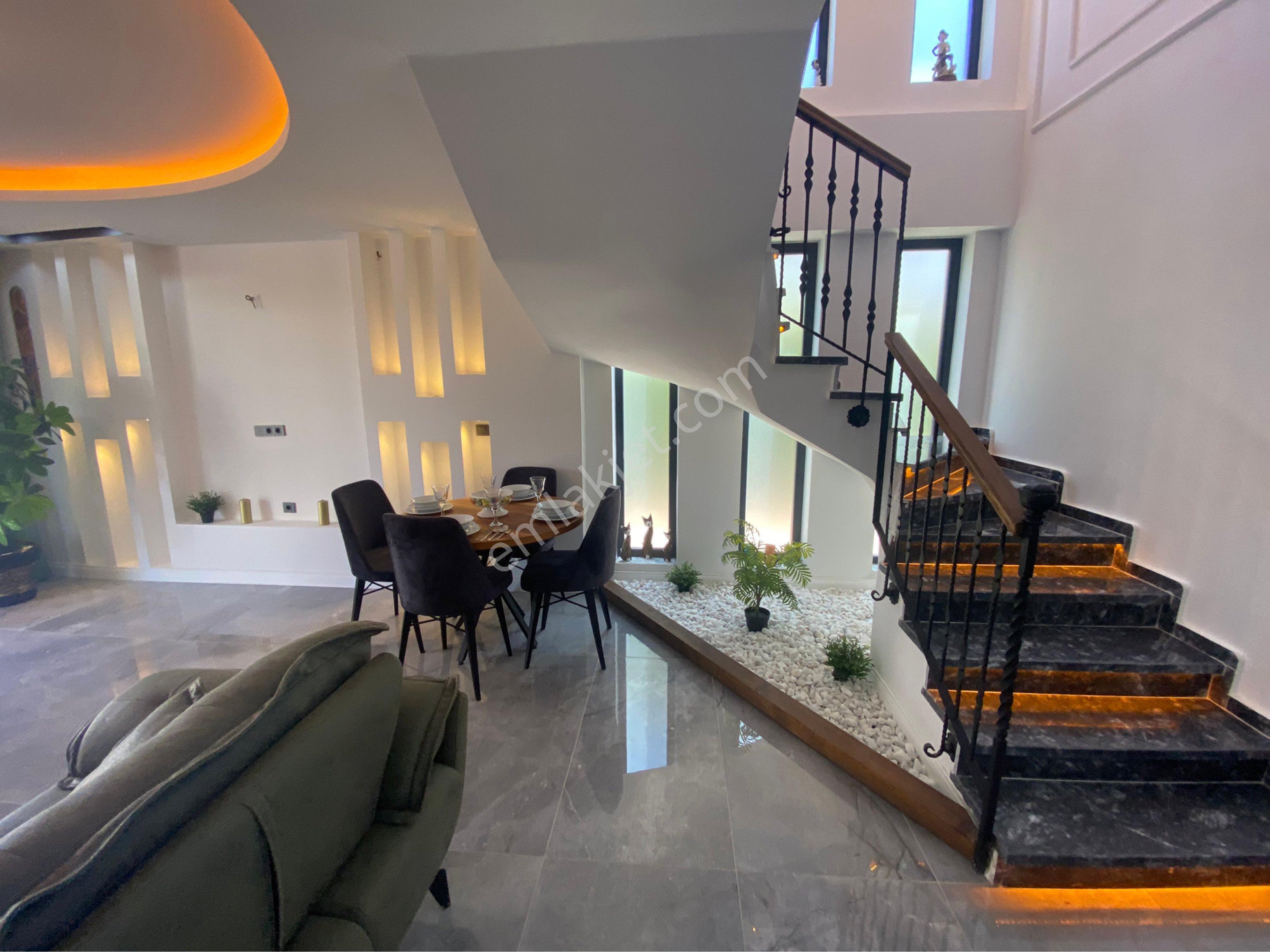 Efeler Mahallesinde Site İçi 3+1 Villalar - Görsel 8