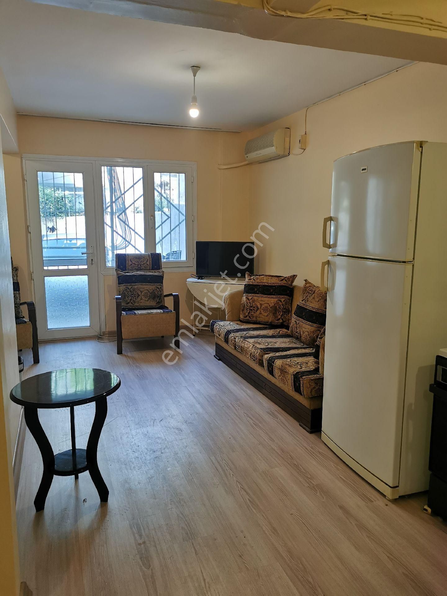 Cennet Caddesi'nde 1+1 Satılık